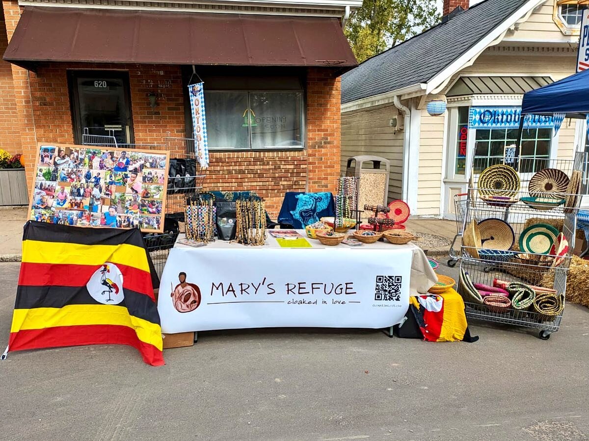 Thank you to everyone who came out last weekend!

If you missed the opportunity, please swing by the Farmer's Market in South Lyon (MI) this Saturday! We will be set up with information, Ugandan coffee, and handicrafts from 9-2! 

Hope to see you the