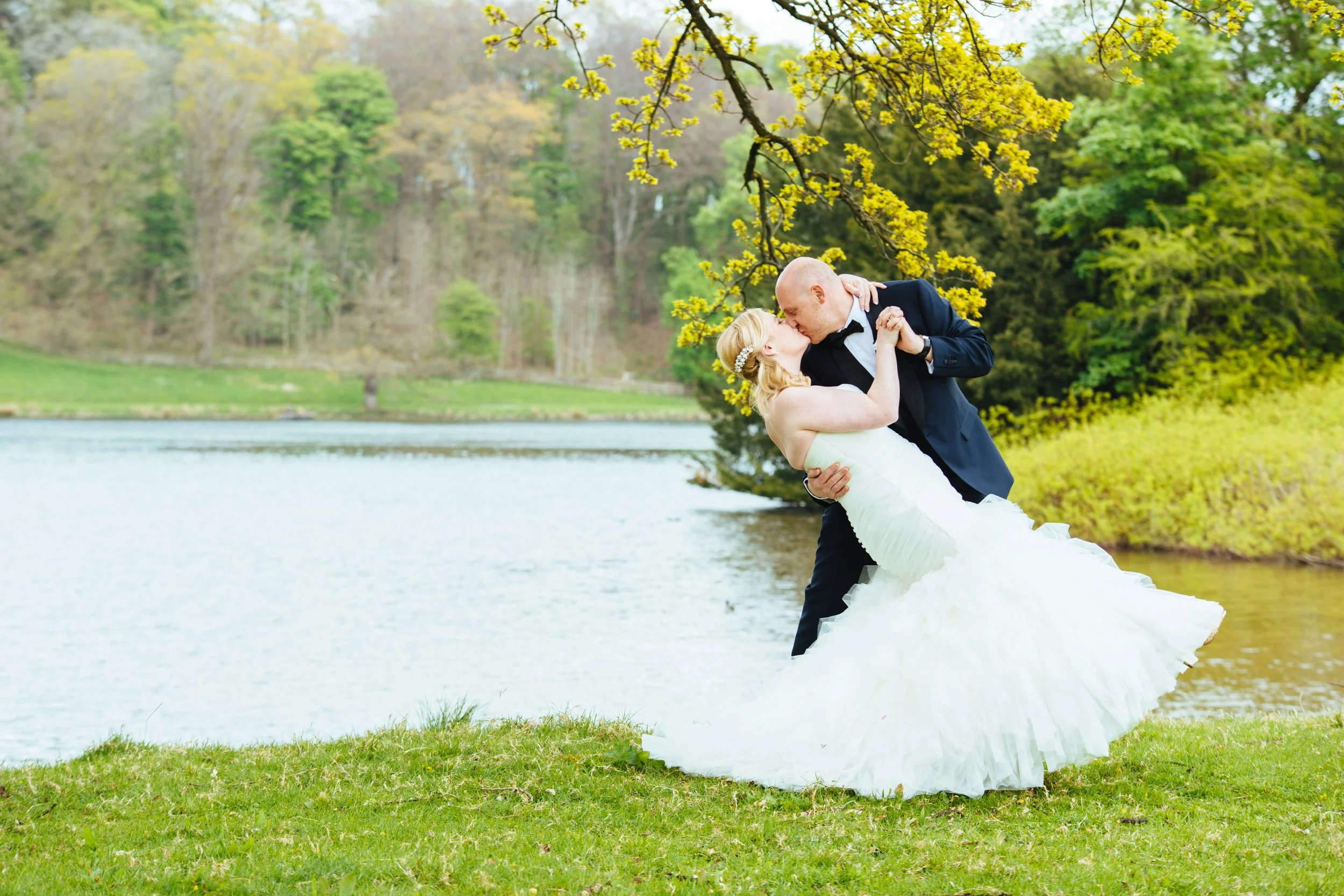 Need a photographer for your small, micro or last-minute wedding?&nbsp;