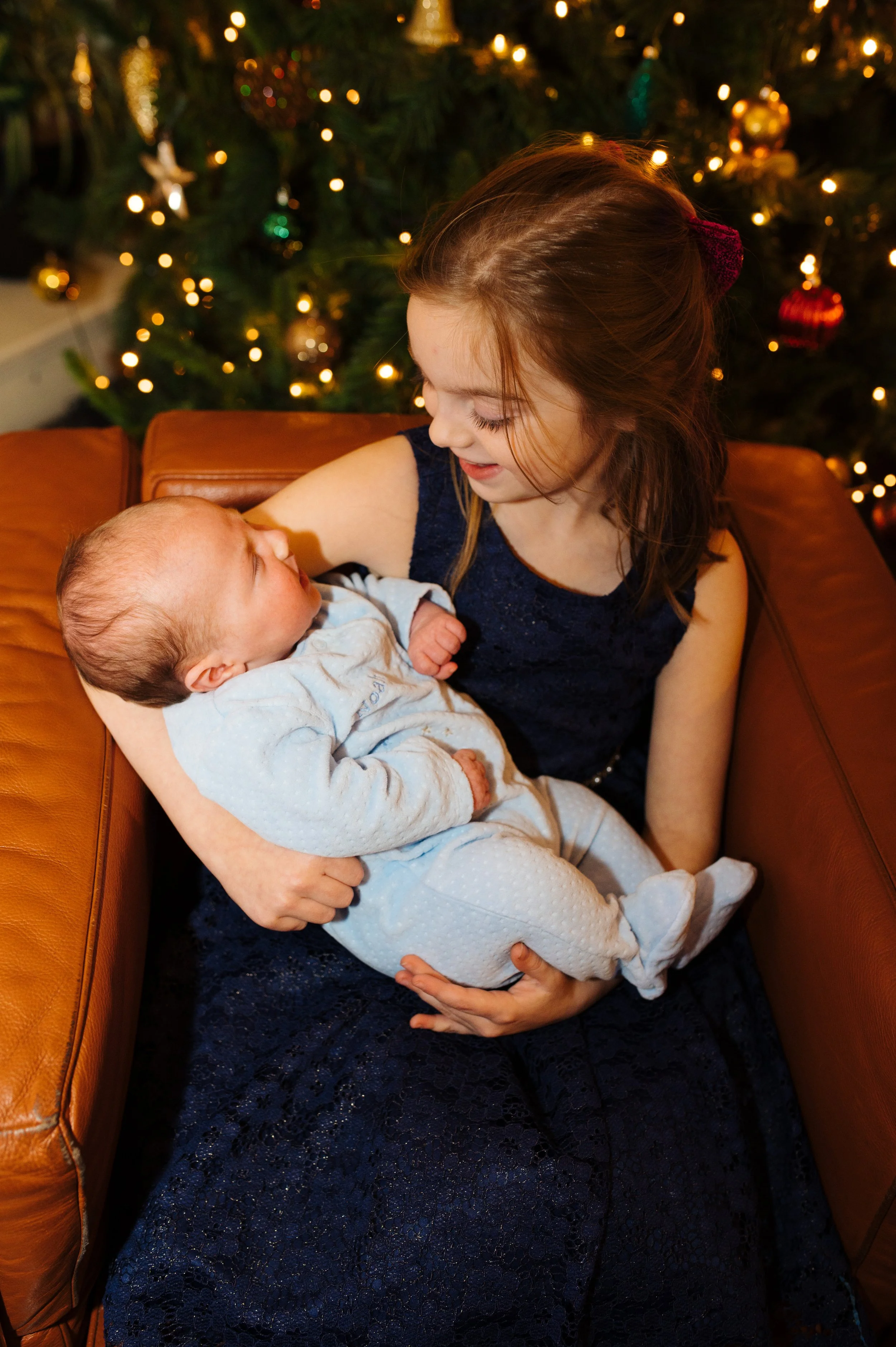 Photo Inspo: Five Christmas Photo Ideas to Take With Your Family this Year