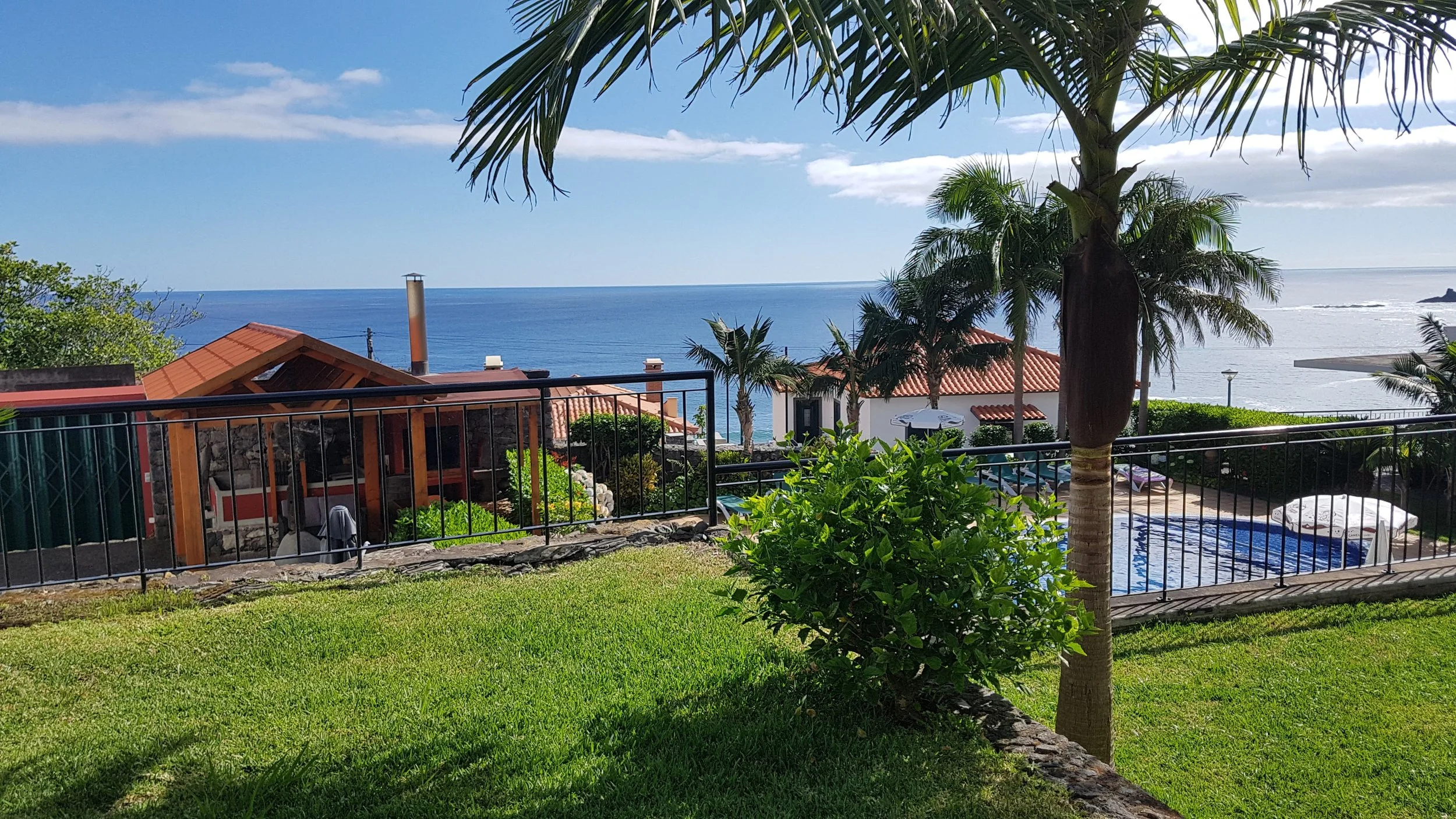 Sea View gardens.jpg