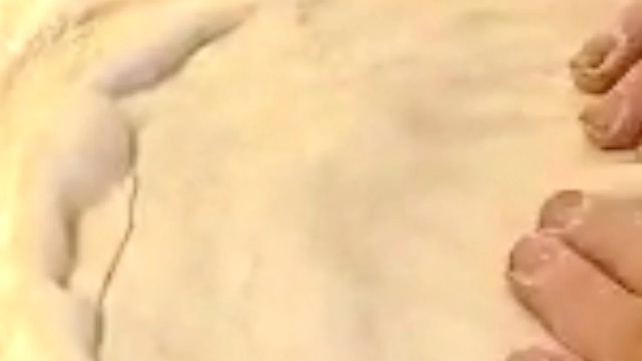 pizza hands image 5.jpg