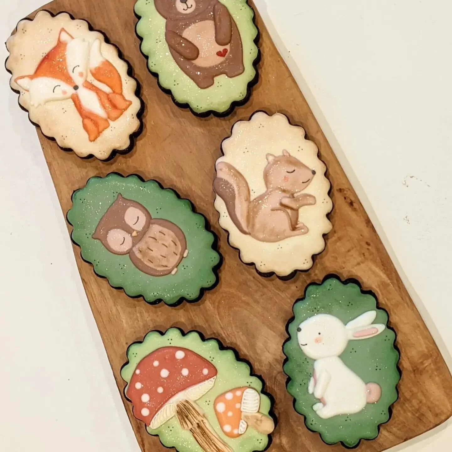 While each cookie shape has similar designs not one cookie was exactly like another. 
.
.
.
.
.
.
.
#cookiegalca
#glazeicing
#glazeicingdecoratedsugarcookies
#sanjosecookies
#bayareacookies
#decoratedsugarcookies
#cookieart
#cookiesofinstagram
#edibl