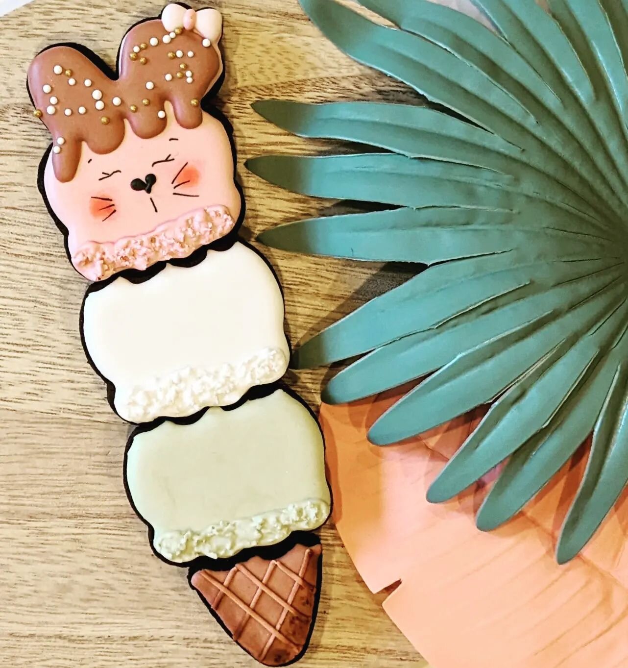 Bring on all the ice cream &amp; watermelon today! 🍦🍉
.
.
.
.
.
.
.
.
#cookiegalca
#glazeicing
#sanjosecookies
#bayareafoodie
#decoratedsugarcookies
#cookiesofinstagram
#edibleart
#decoratedcookies
#sugarcookiemarketing
#cookielover
#cookiegram
#th
