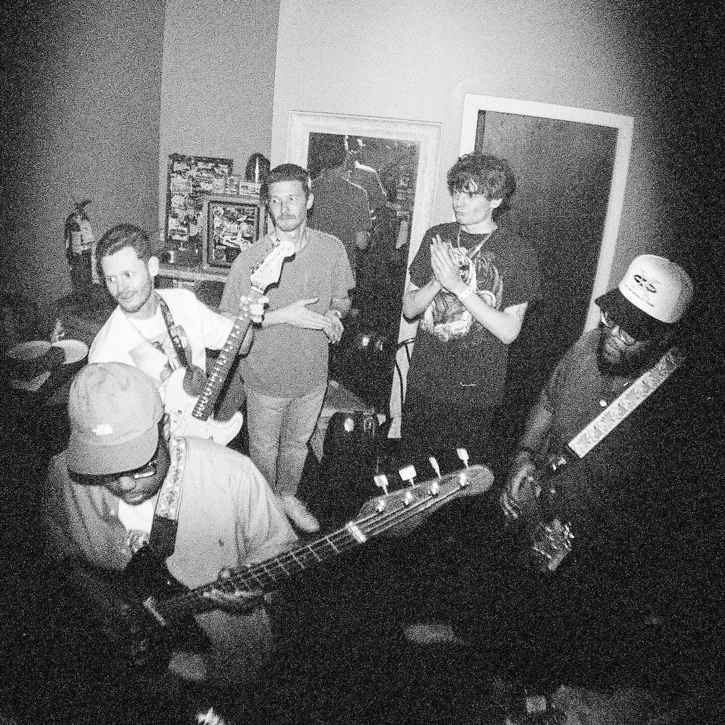 Congrats to my boys in @thebandwillis on reaching 1M monthly listeners on Spotify 🤘🤘!! Here&rsquo;s to millions more🍻!! &bull; 🐅🎞🔥 &bull; #localsonly 
&bull;
&bull;
&bull;
&bull;
&bull;
&bull;
&bull;
&bull;
&bull;
#filmbytigre #willis #ilfordph