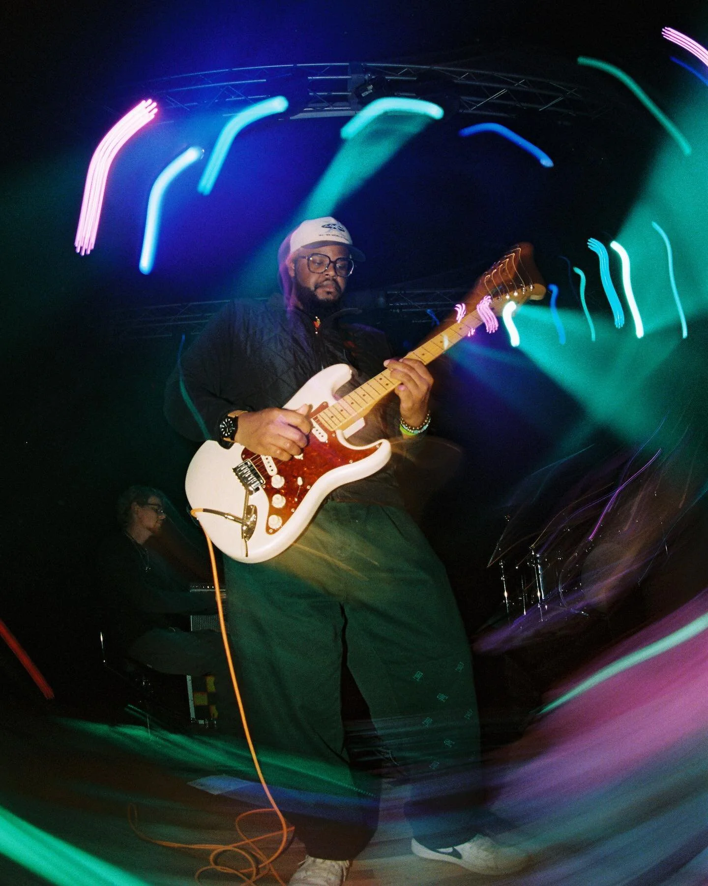 Ok one more batch of @thebandwillis from Cinco De Mayo because I had a lot of fun shooting this show and I&rsquo;m super stoked on how these came out🤘🤘 #filmbytigre #portra800 #sportsphotography 

#minolta16mmf28 #minolta #miniltamaxxum7000 #concer