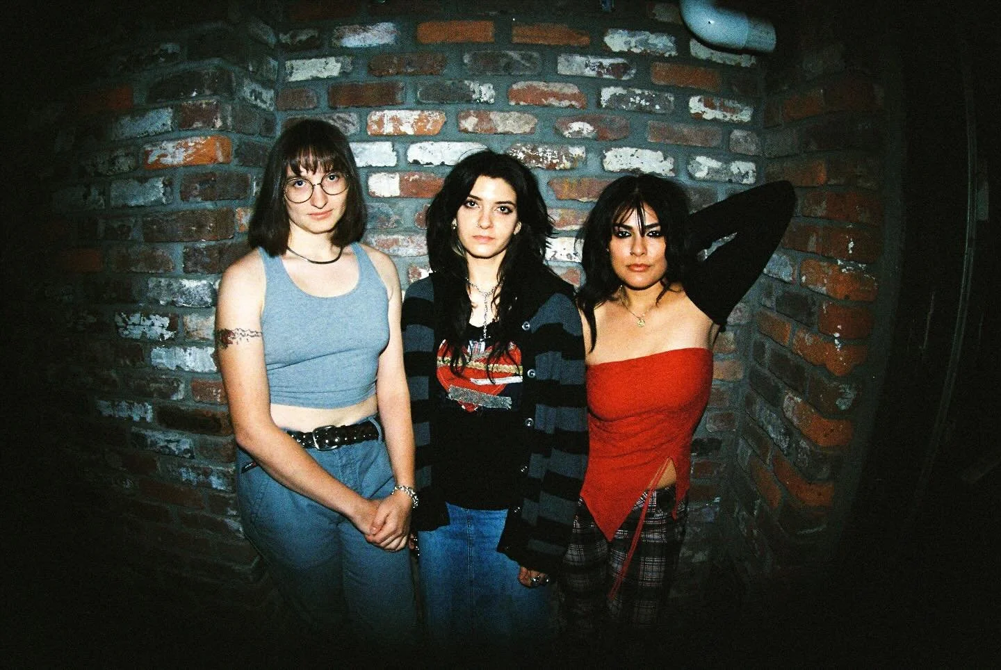 @yesdearband at @masquerade_atl &bull;  October 2024 &bull; 😸🙌🎊

#35mmfilm #filmphotography #bandpics #tour #filmshooters #minoltagang #minolta16mmf28 #tourphotos #fujifilm400 #analogphotography #filmcommunity #filmcamera #filmfeed #filmphoto #sho