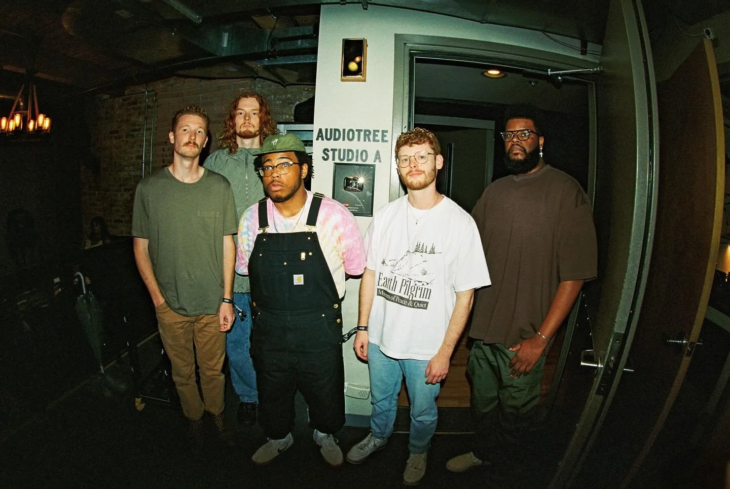 @thebandwillis on @audiotree live!! Now streaming on YouTube and Spotify!! #filmbytigre #audiotreelive #gratitude 

#35mmfilm #filmphotography #bandpics #filmshooters #minoltagang #minolta16mmf28 #fujifilm400 #analogphotography #filmcommunity #filmca