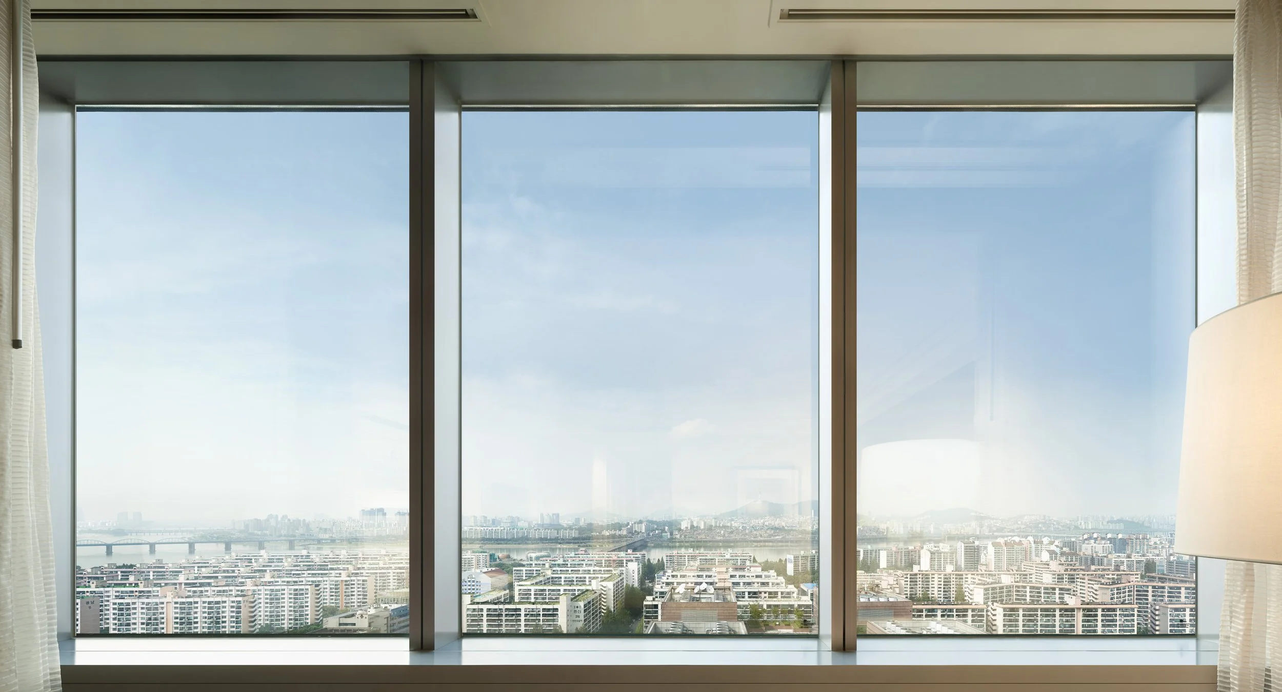 2203, JA Marriott Banpo, Seoul, 141 x 261 cm (2011)
