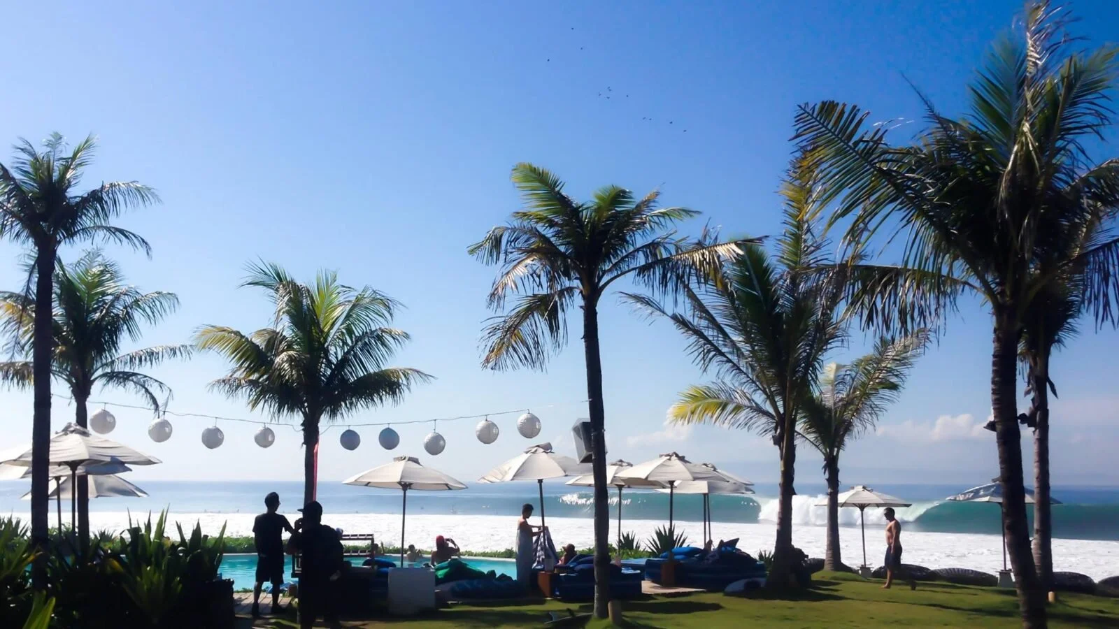 Beach-Club-Bali-by-day-f94-1600x900.jpg