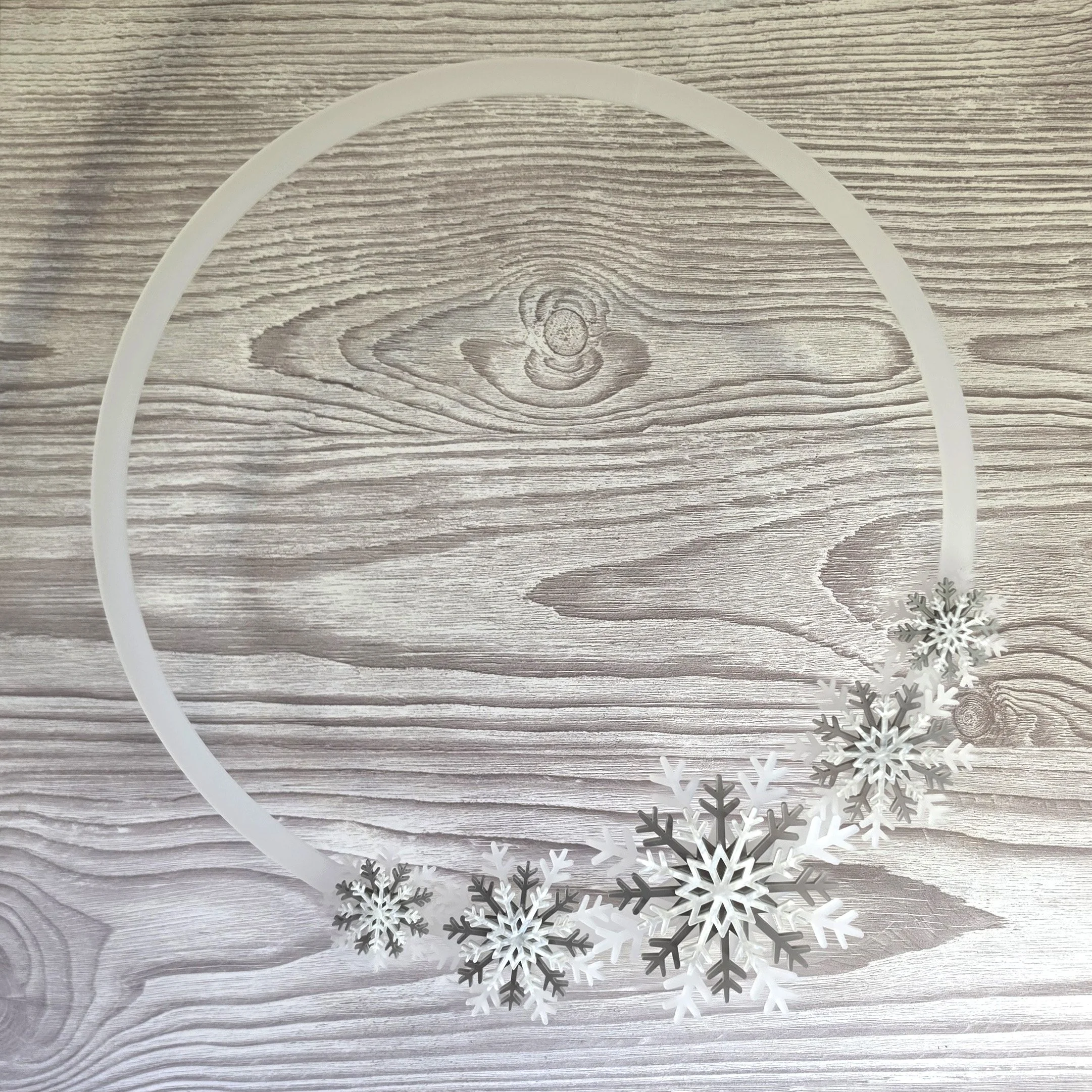 Snowflake_Wreath_Acrylic_IsziDesigns.jpg