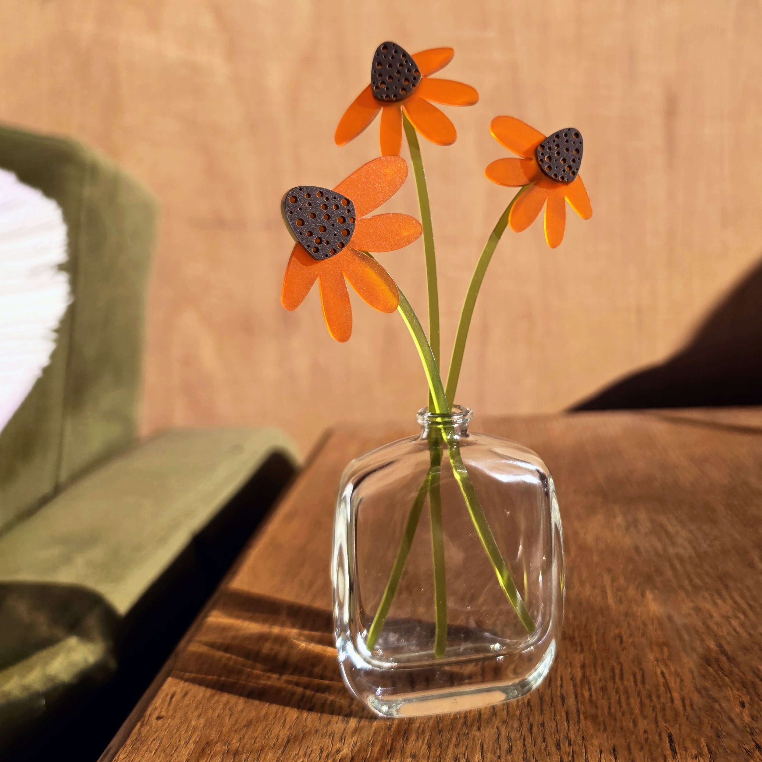Orange_Echinacea_Vase_IsziDesigns.jpg