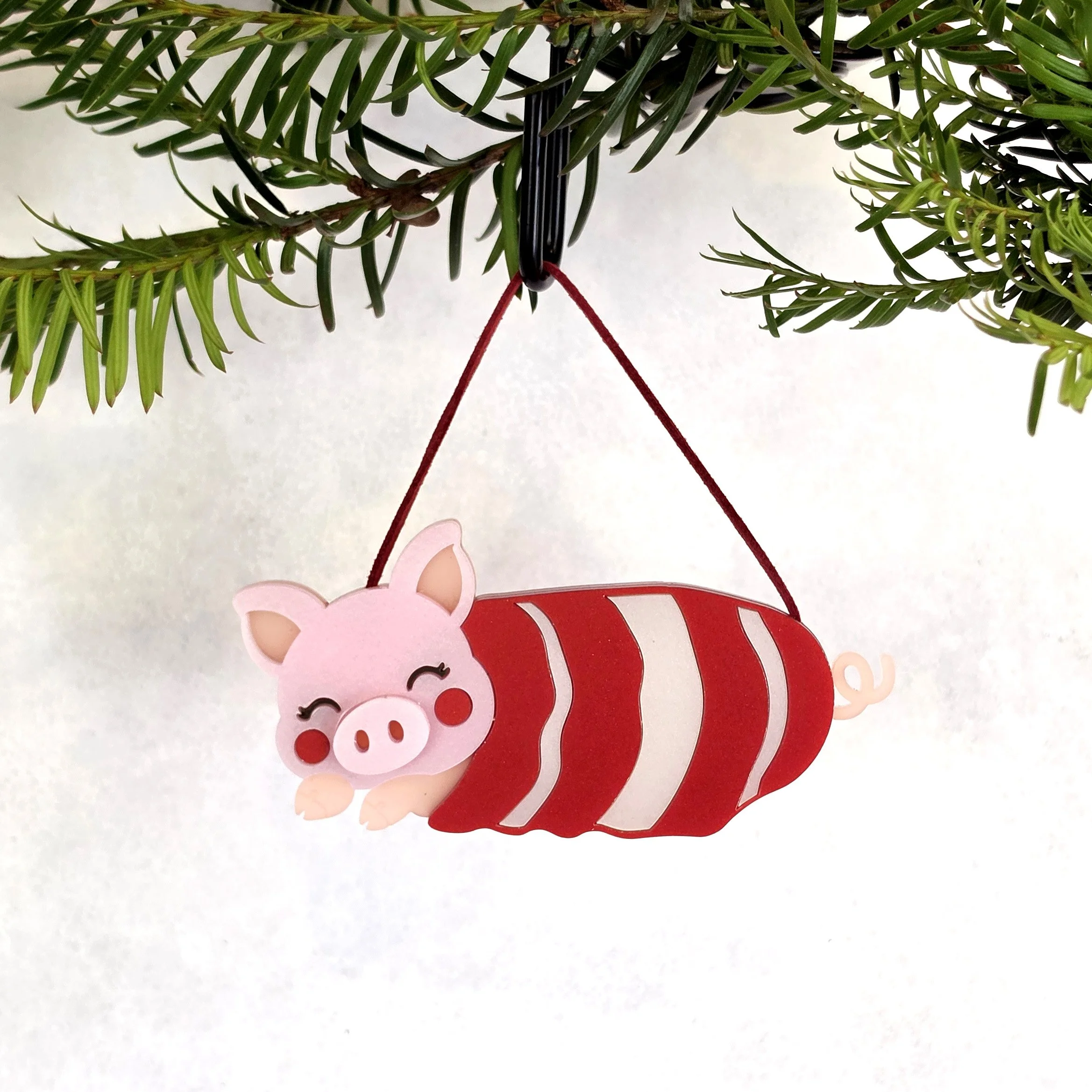 Pig_in_Blanket_IsziDesigns.jpg
