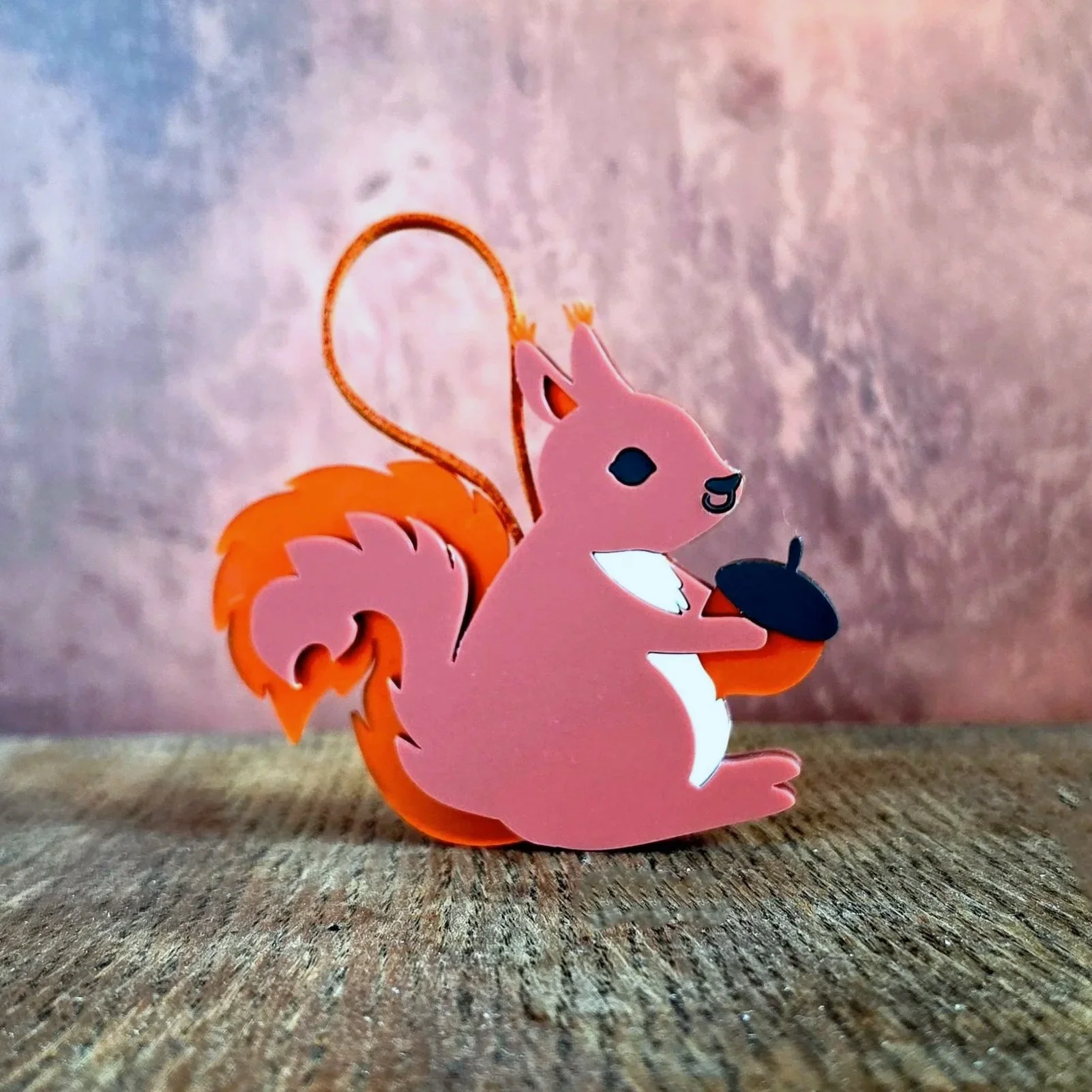 Red_squirrel_Sitting_IsziDesigns.jpg
