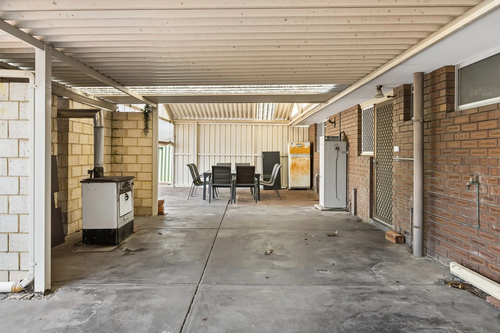 25_243 Odin Dr, Stirling 25.jpg