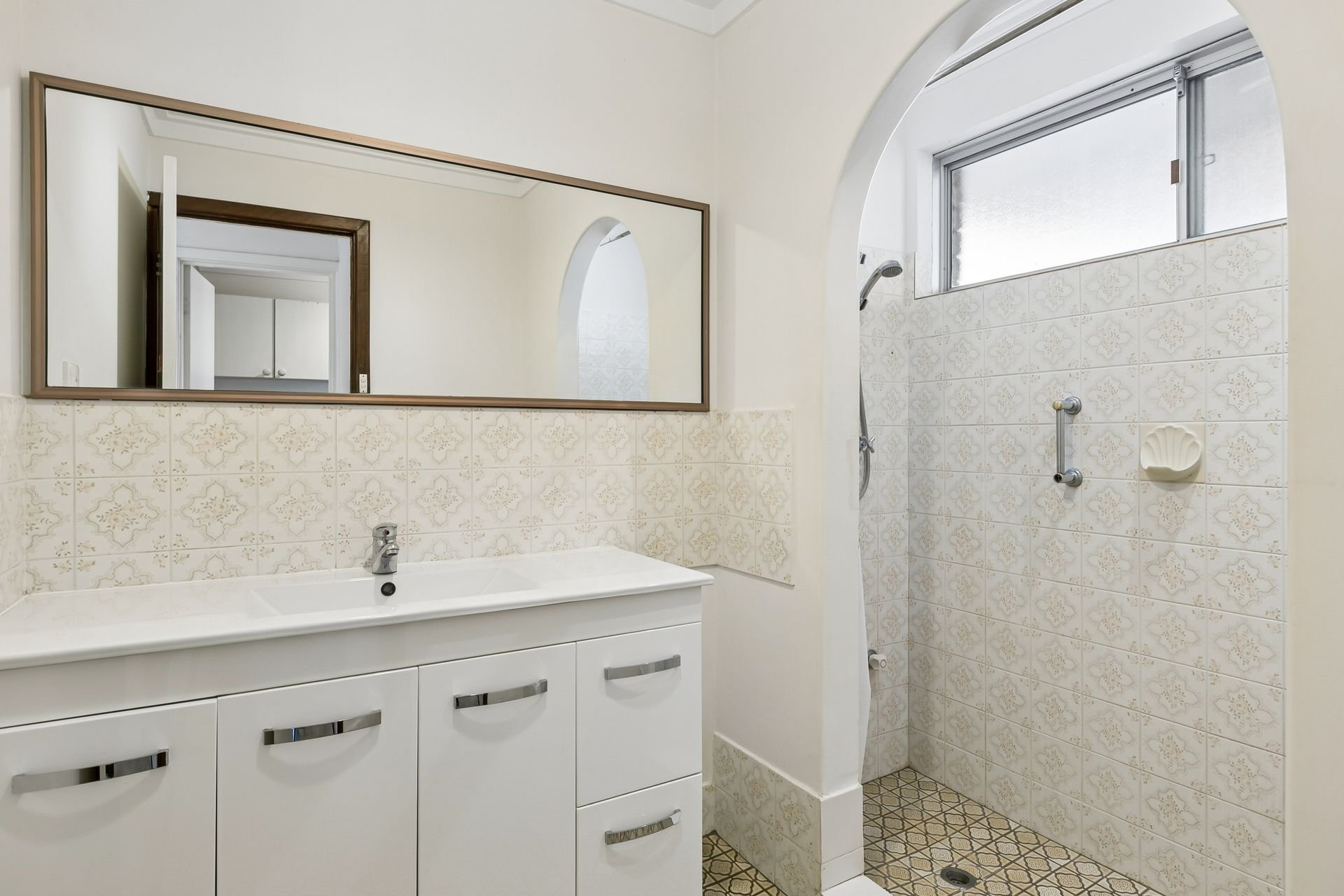 7_243 Odin Dr, Stirling 06.jpg