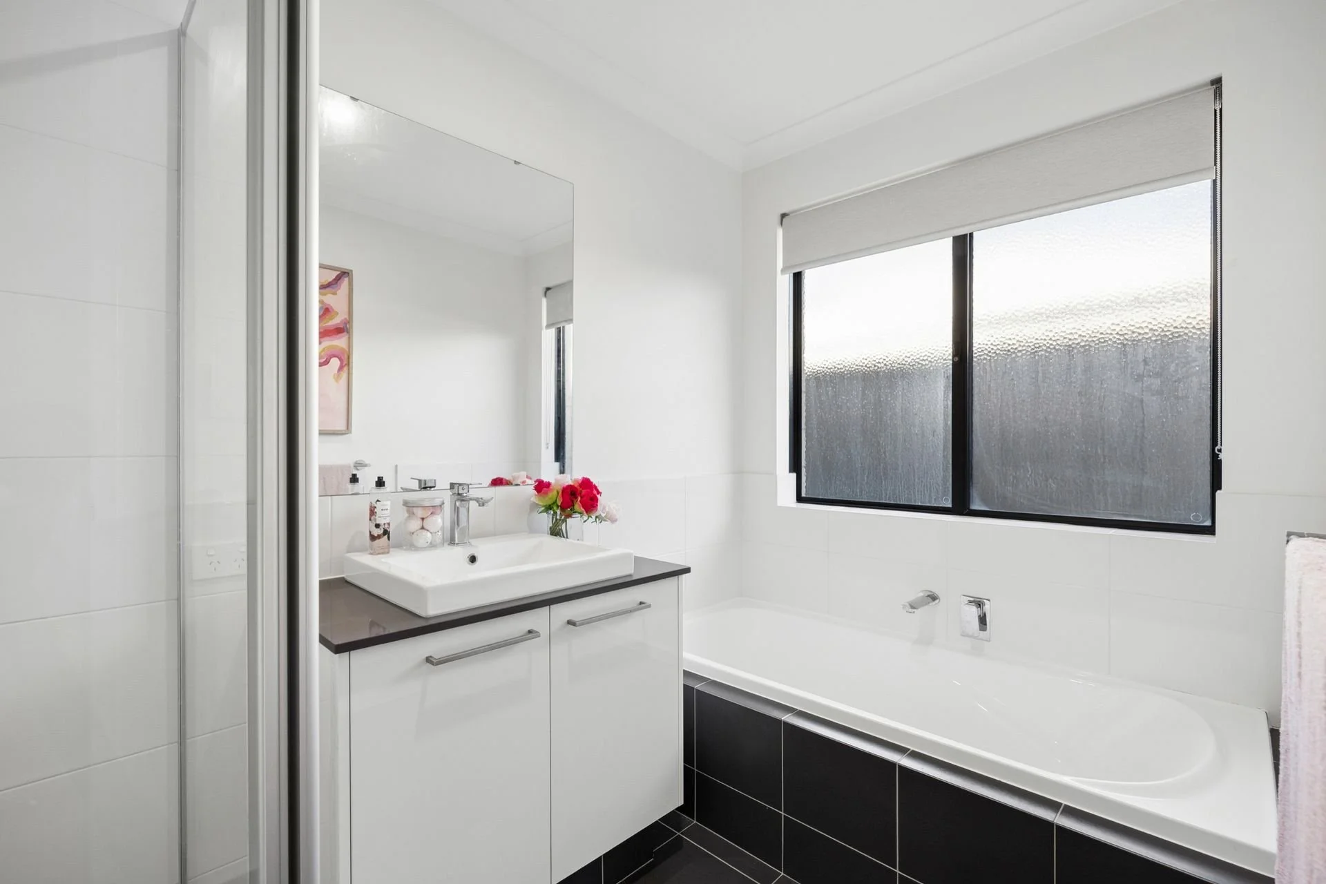 10_26 Santena St, Yangebup 09.jpg