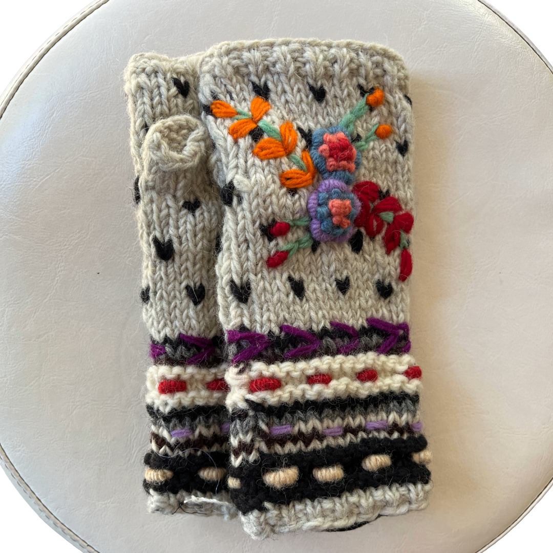 DeVille Dreadlocks -Hand Warmers - White Flowers.png