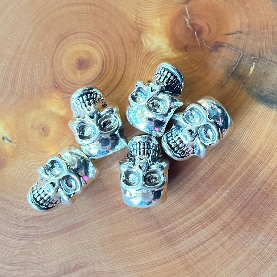 DeVille Dreadlock Silver Skull Beads 2.png