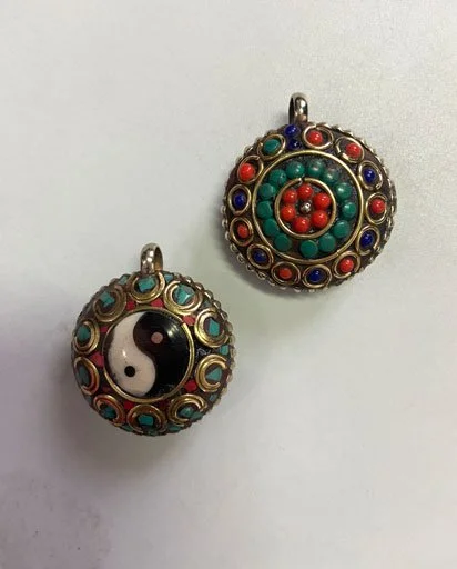 Ying Yang Stone Inlaid Pendent.jpg