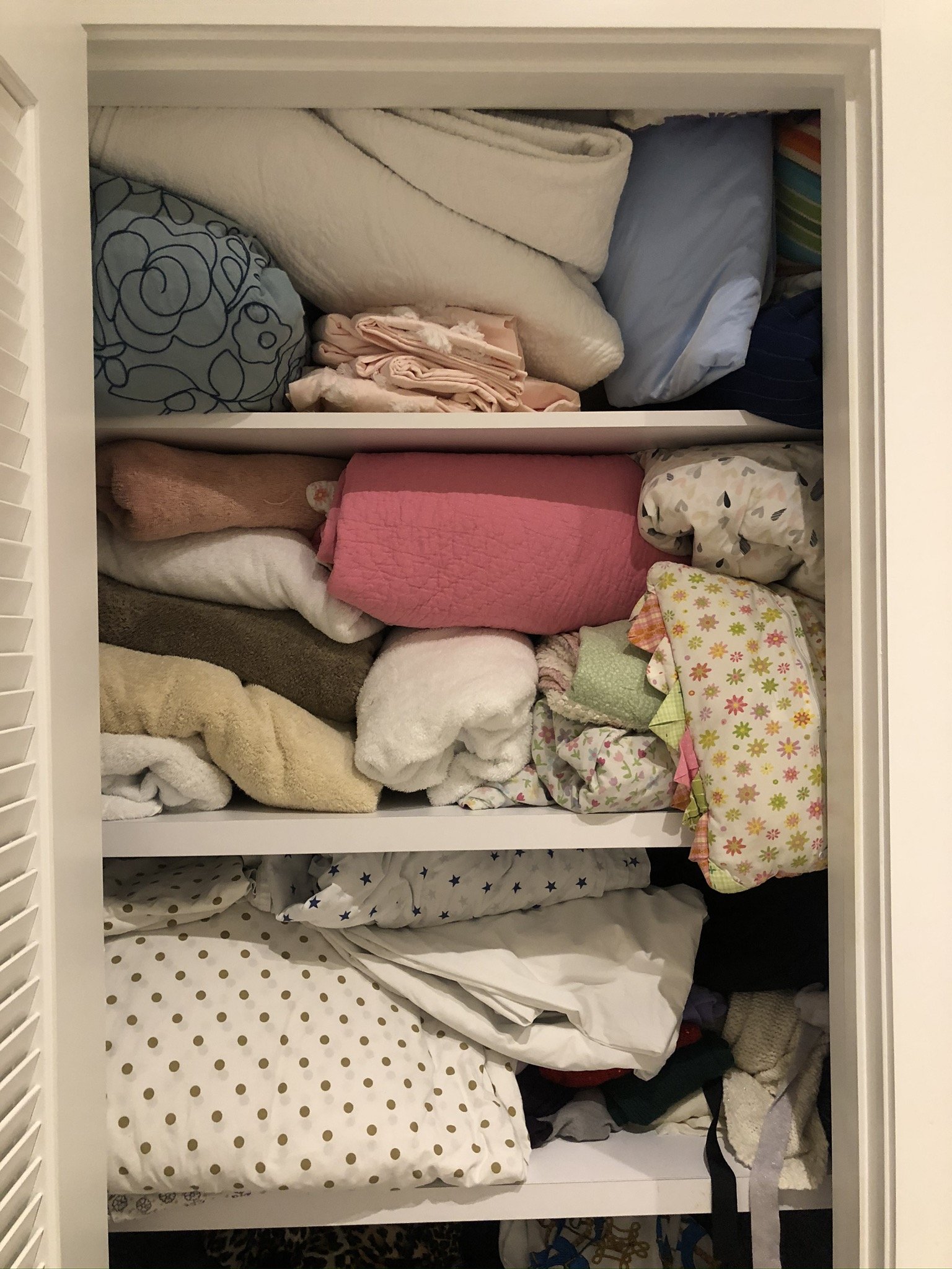 CLOSET MELISA DESORDENADO2.jpeg