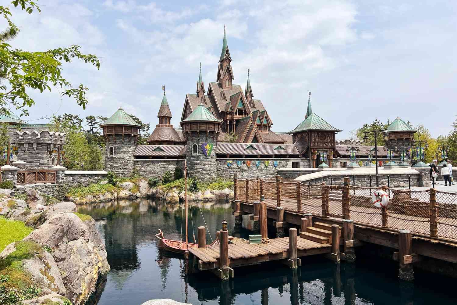 TAL-tokyo-disney-fantasy-springs-FANTASYSPRINGS0524-9642c4b6ba084db69e550faacefe369f.jpg