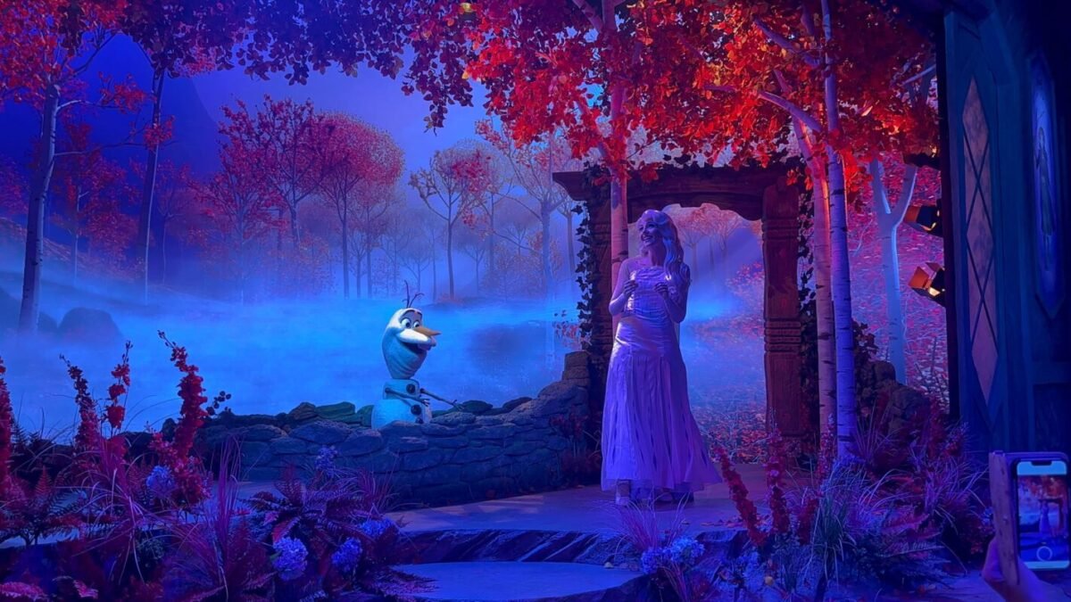 playhouse-in-the-woods-world-of-frozen-4204-1200x675.jpg