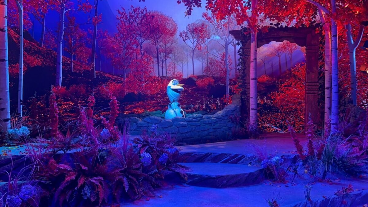 playhouse-in-the-woods-world-of-frozen-4196-1200x675.jpg