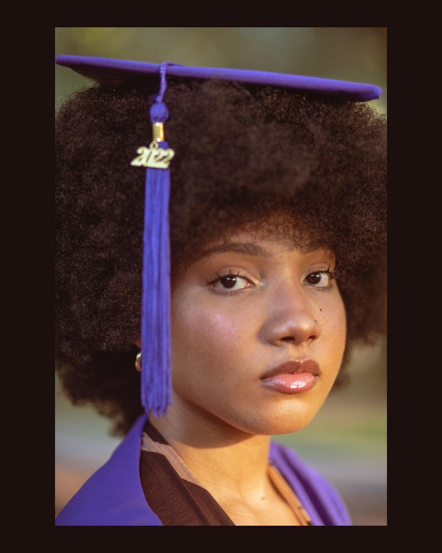 A grad portrait session from Last Year with Trinity ❣️

&mdash;&mdash;&mdash;

Are you ready to capture the excitement and achievement of your graduation? 🎓📸

Book a grad portrait photo session with Black Shell Studio and let's create stunning imag