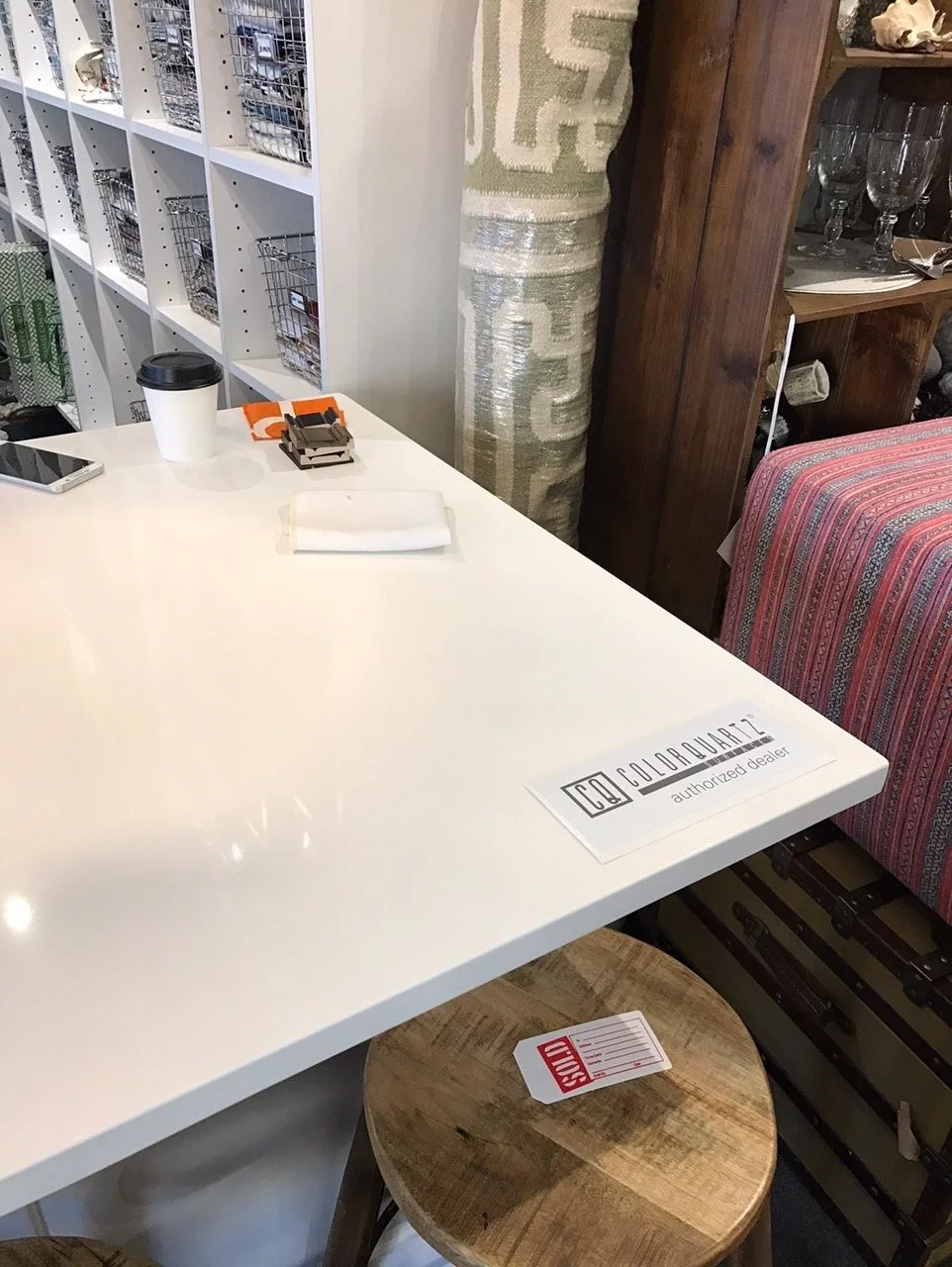 CQ858 Venatino — Colorquartz