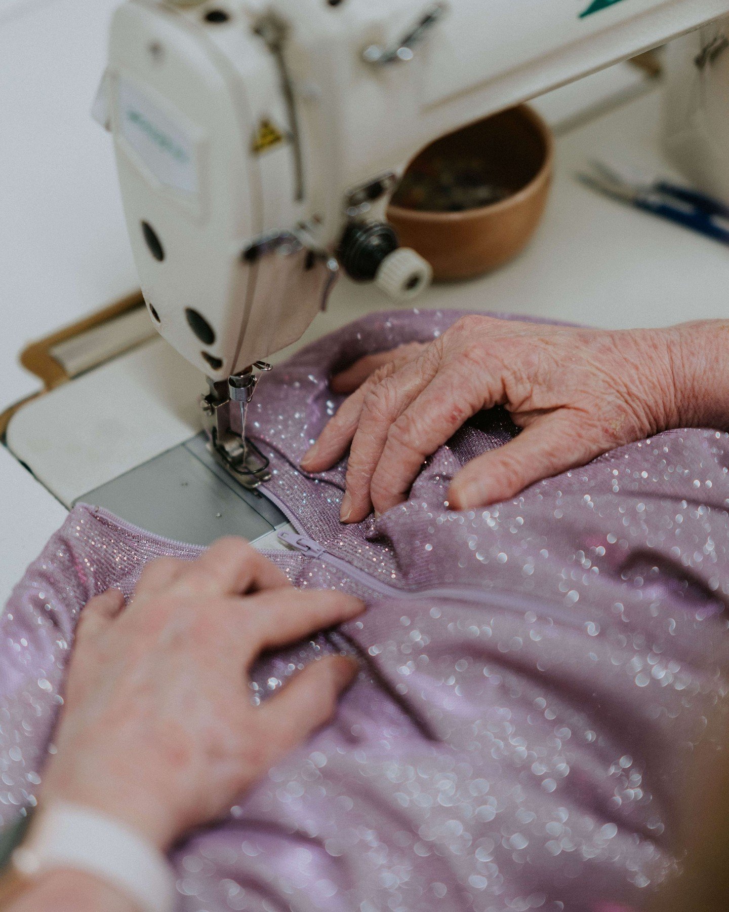 🔔 Formal, bridal &amp; eventwear alterations update 👗💃

It&rsquo;s busy season in the studio; there's glitter everywhere, and our sewing machines are working overtime to get every garment ready for its special occasion! 🧵✂️

We&rsquo;re now fully