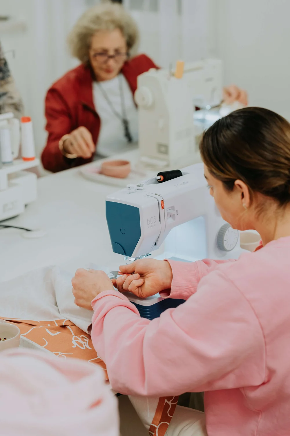 adults-group-sewing-classes-sensational-sewing