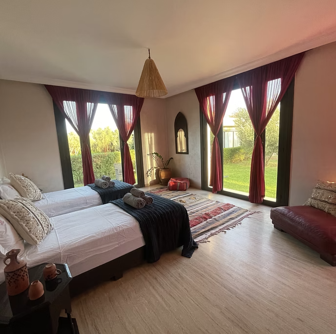 Shared Twin Room - Red Earth - Deposit & 1st Payment