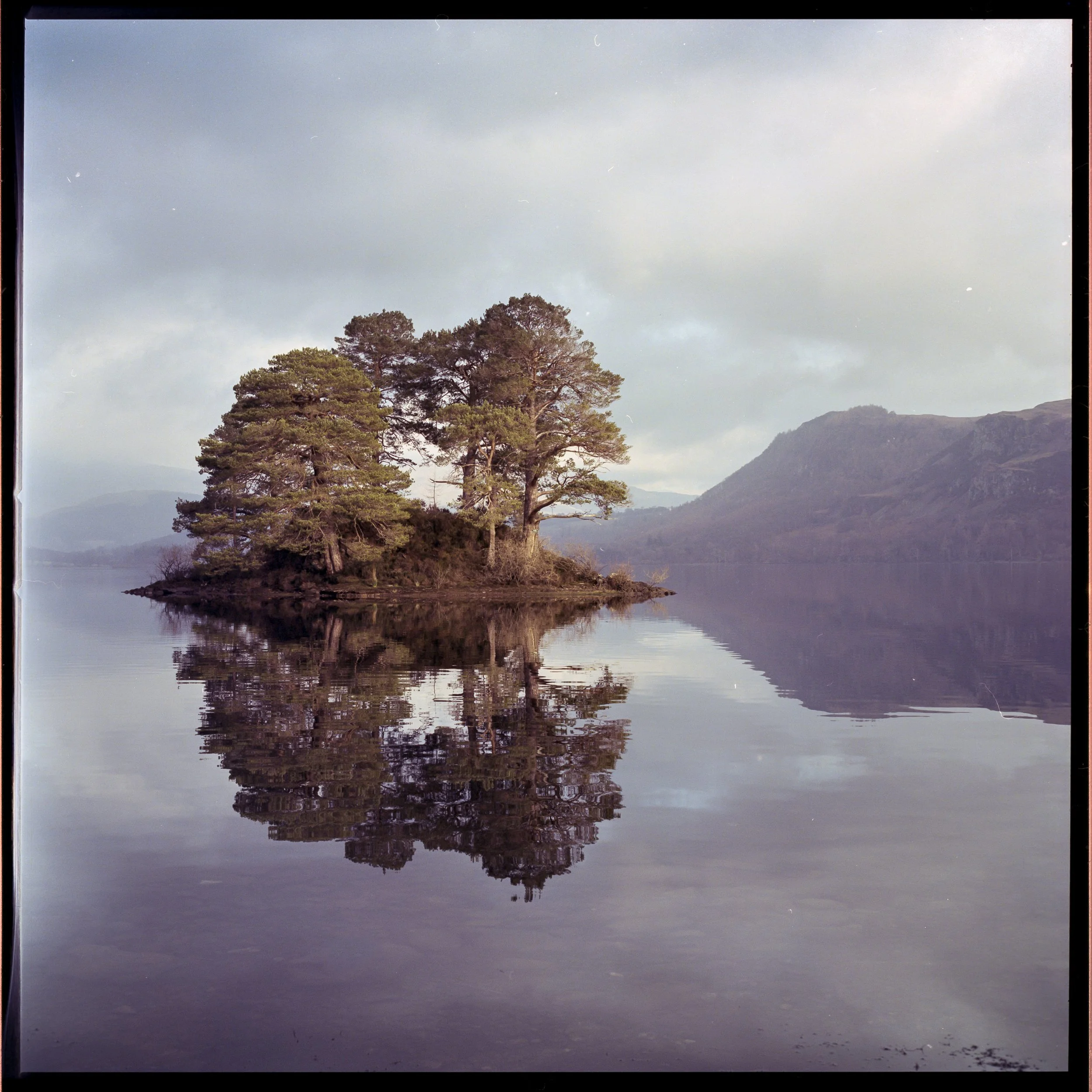 I_Derwent_Water_PORTRA_400_03.jpg