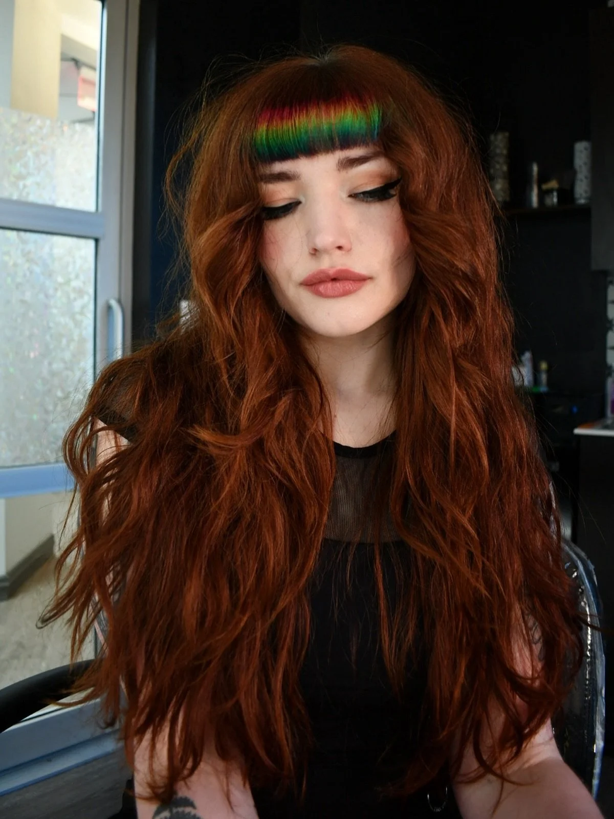 Got some fashion colors in my actual hair for the first time in forever 

I would love to do some more mini rainbows! Small piece of hair, big impact 💥

Featuring my recent cut by @electric_expression air dried in my natural texture 😍