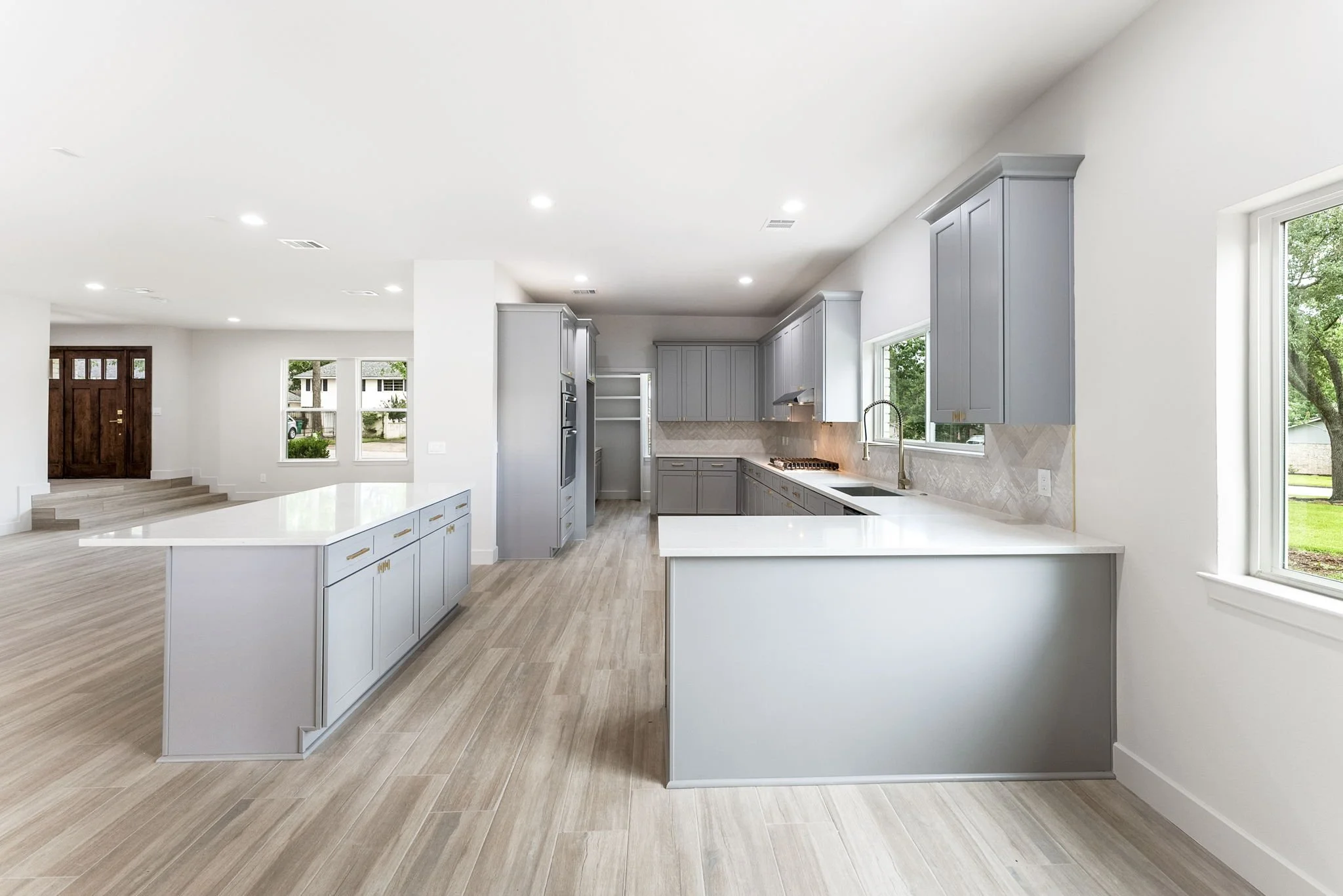 PreFab Cabinets new quartz.jpg