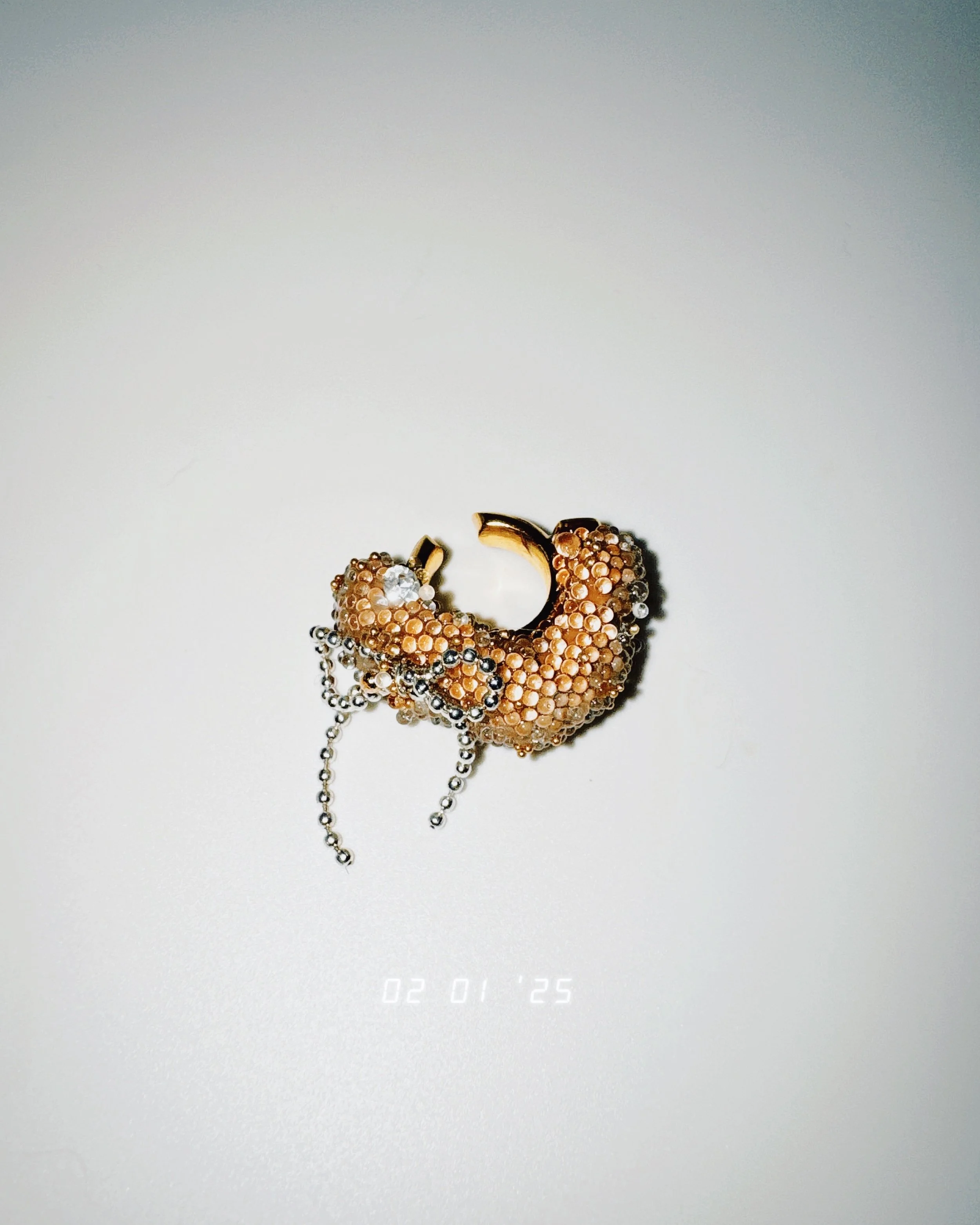 No.10_Teardrop glitter in Chamoisee, 2025