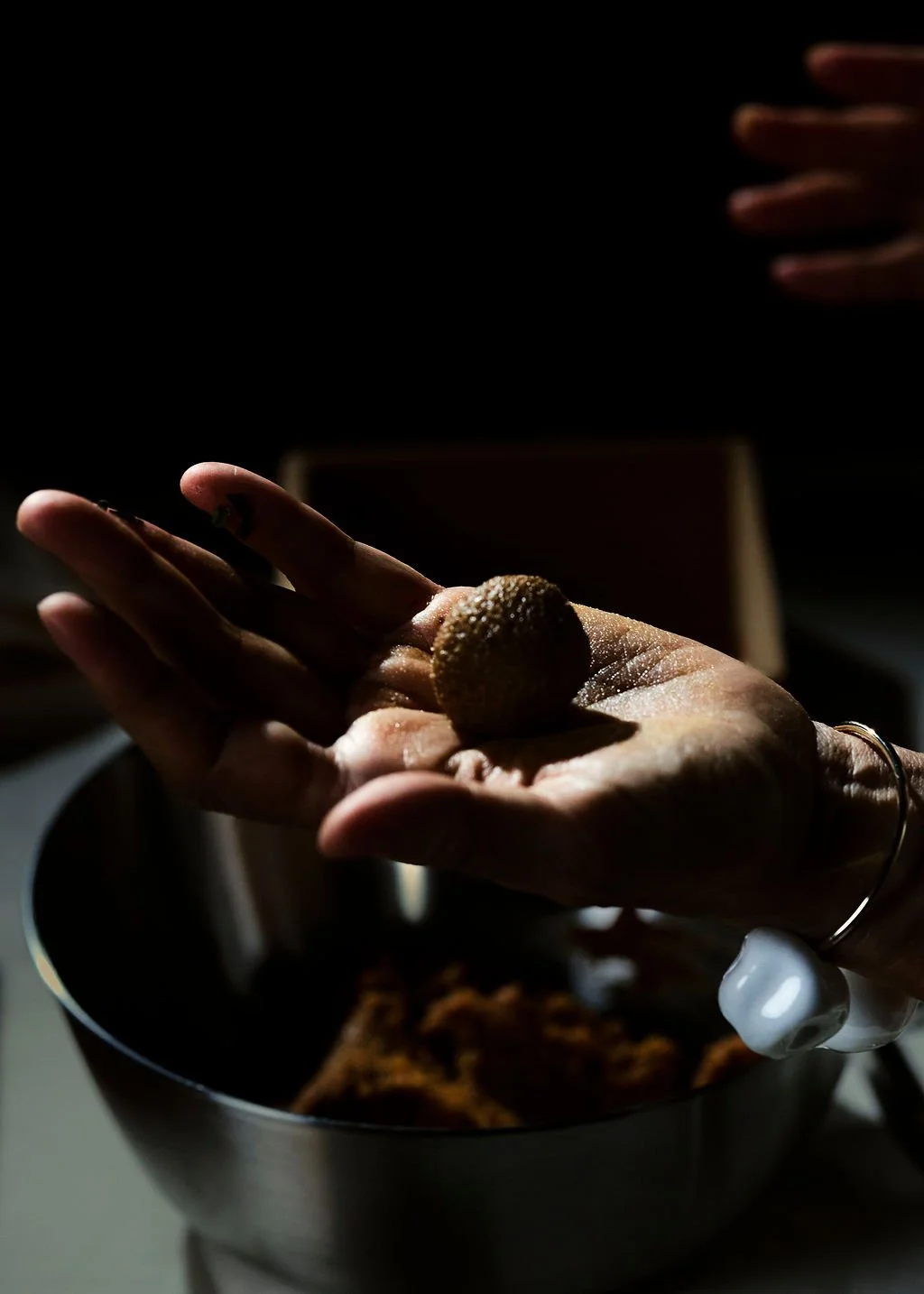 ‘What is in your hand’ : KIYOMI TANIGAWA