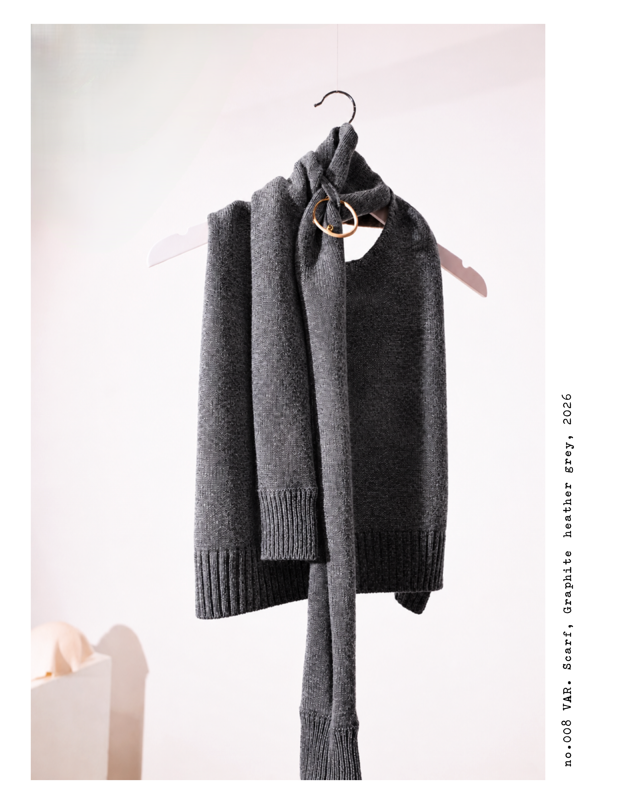 no.008 VAR S._Transformed Scarf_ Graphite Heather Grey