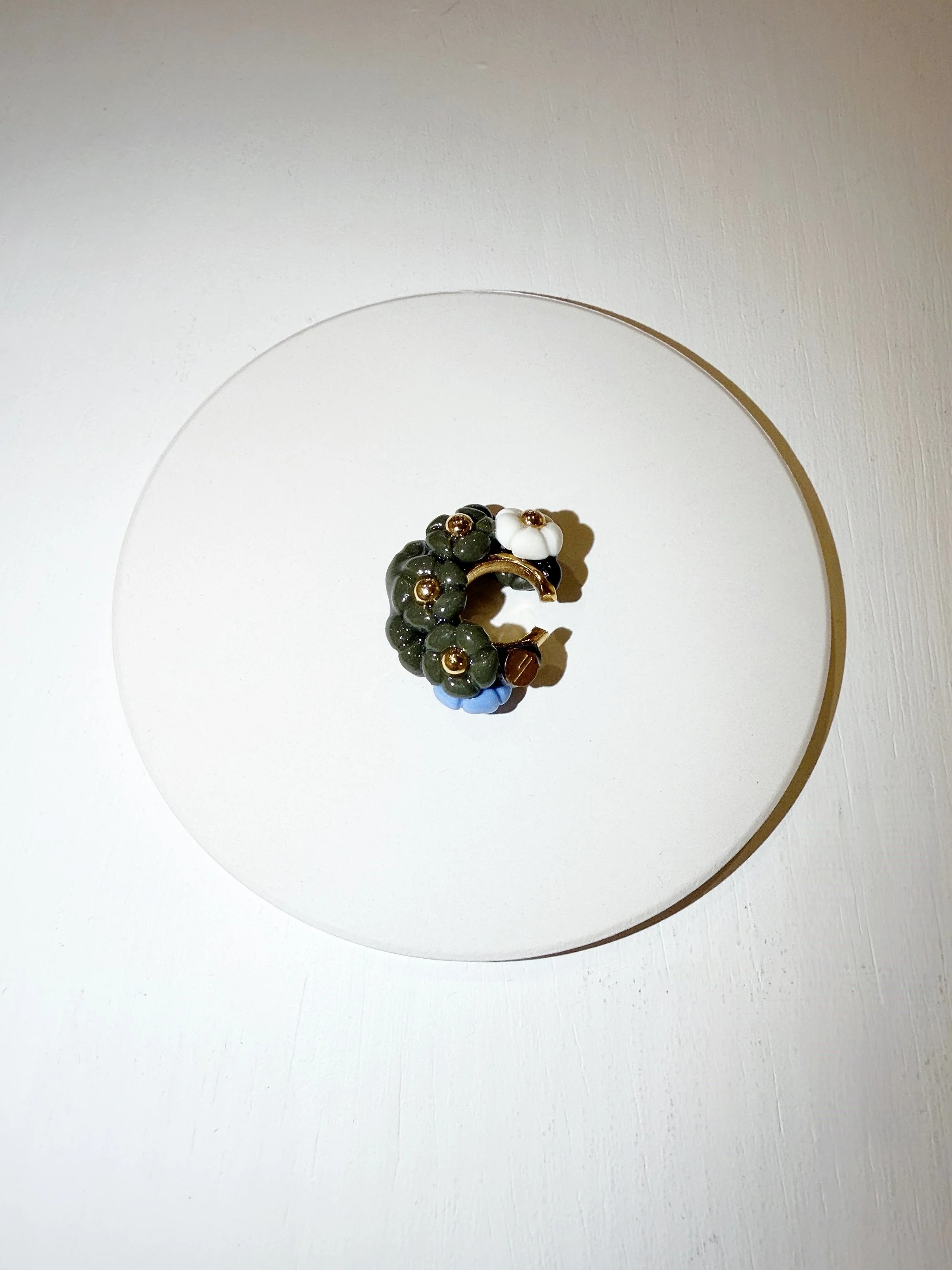Archive no.221010
