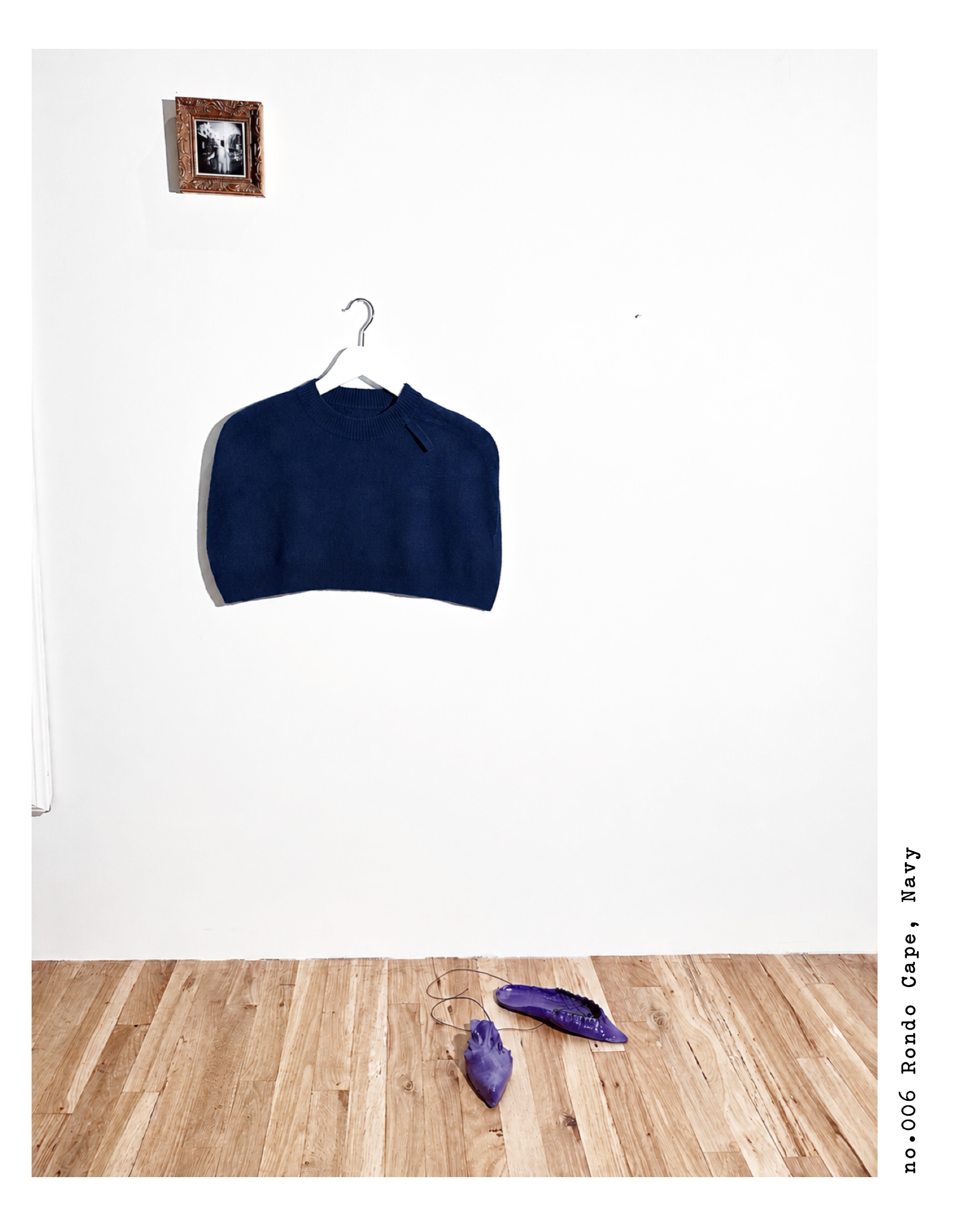 No.006 Rondo_Cape_Navy