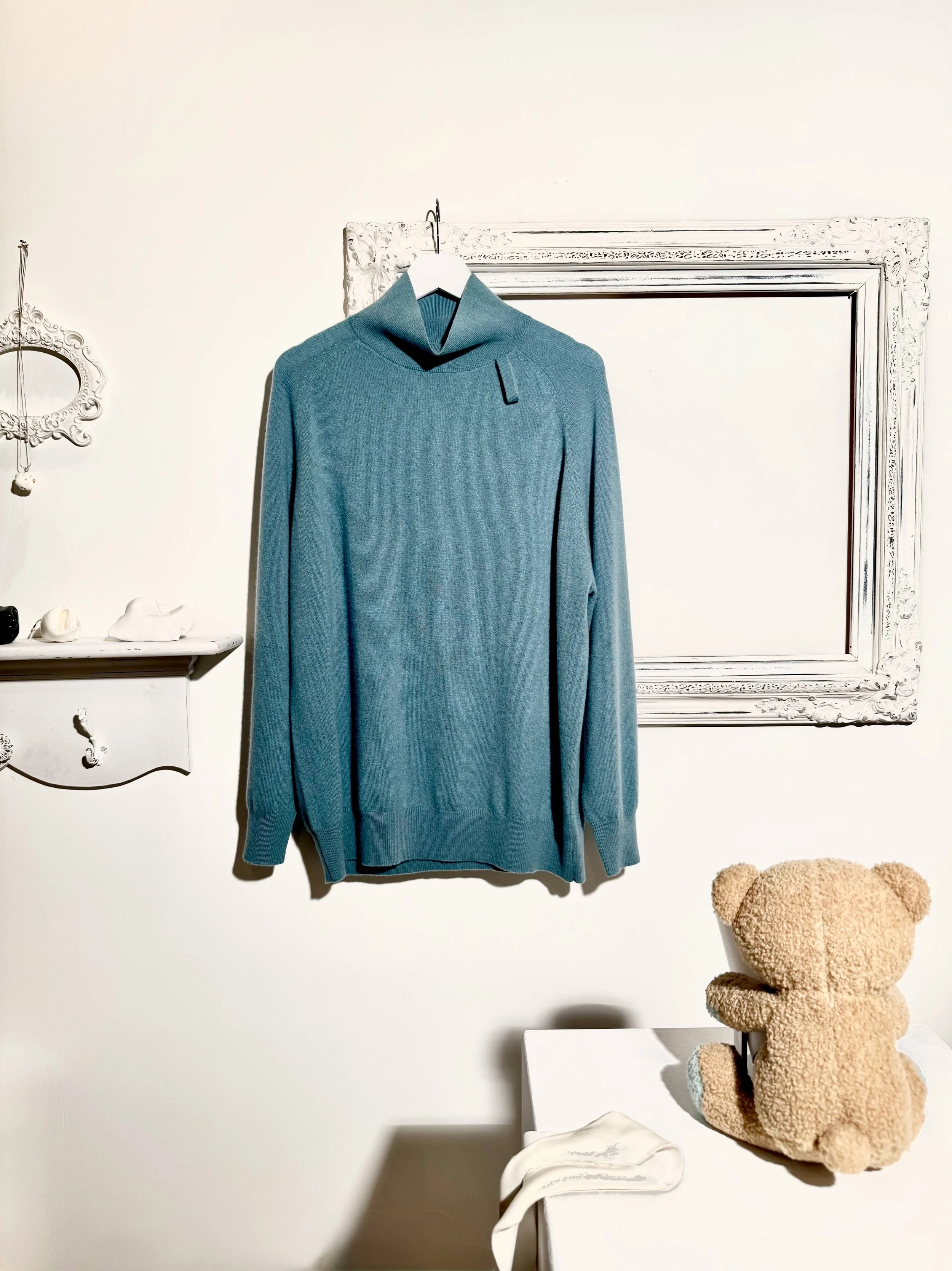 no.104_CHACONNE T-neck Pull_Teal