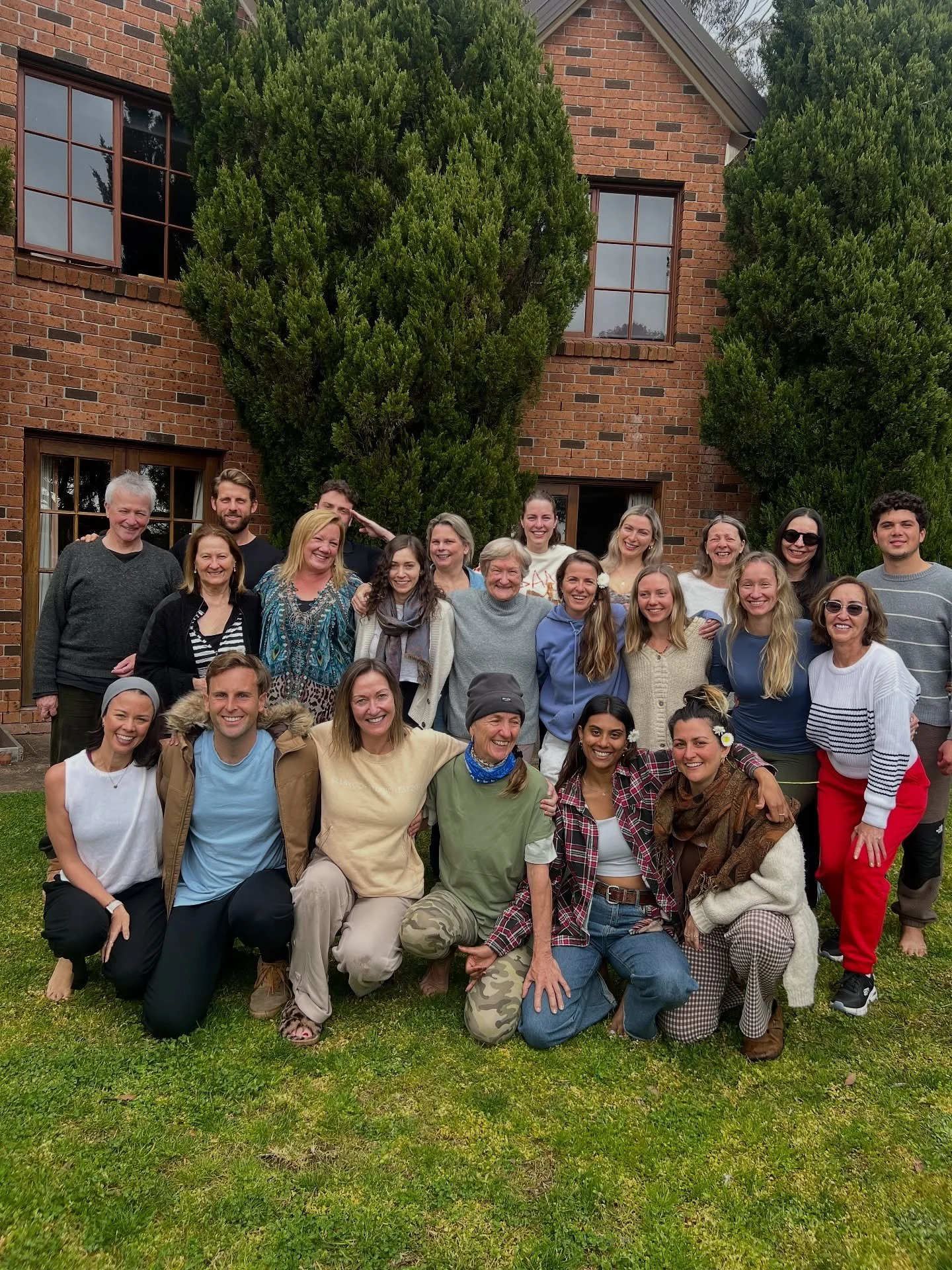 Roundup of lately in reverse (ish)

1. September 5-Day retreat crew feat. @petercousens @drifterphotos and many sweet regulars (plus some freshies)
2. Cool cacao mornings in Yamba
3. Main Beach 🌊 
4. Fam visit feat. @marigold.cousens and @suziecoz 
