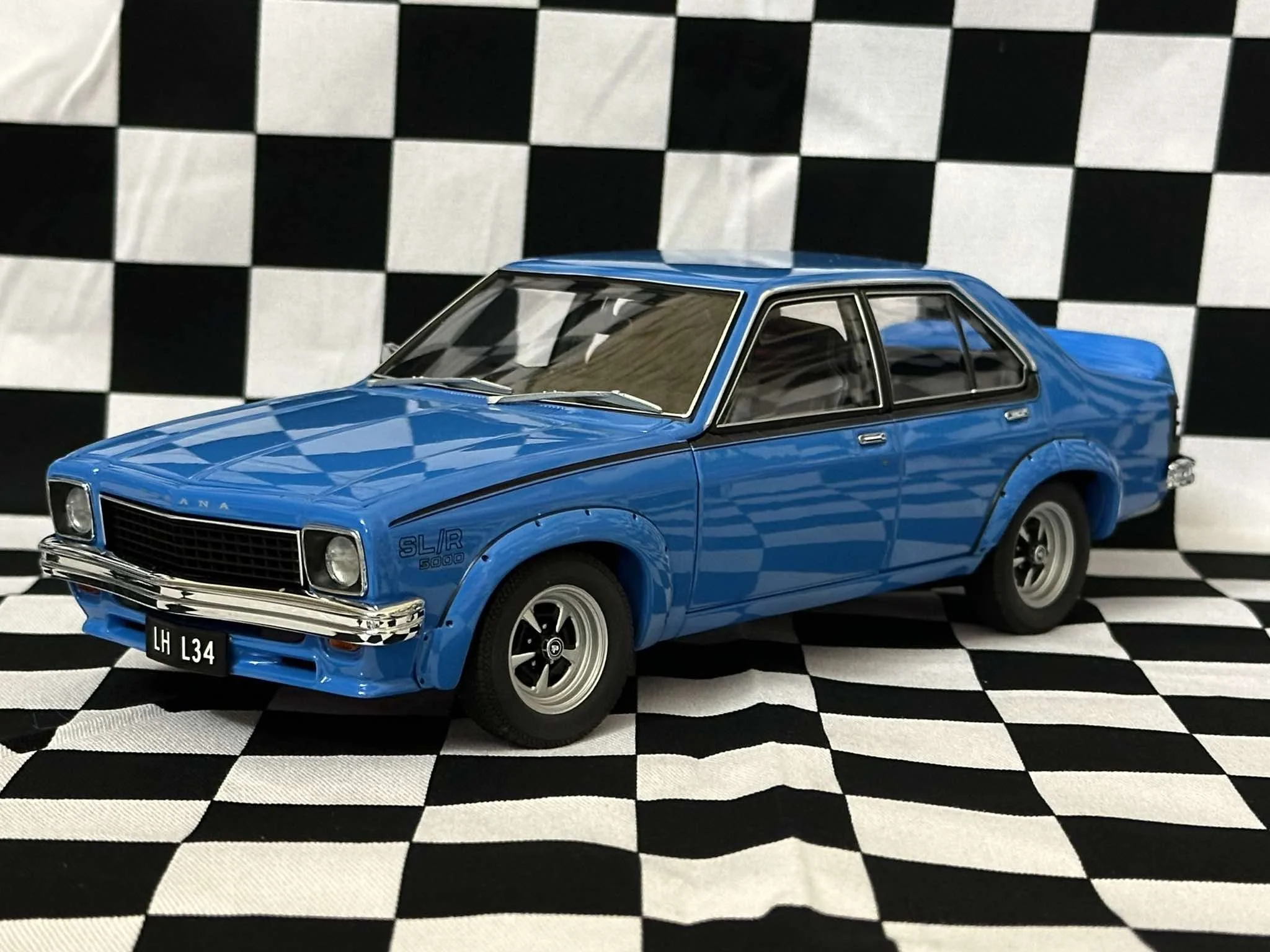 1:18 SCALE HOLDEN LH TORANA SLR5000 L34 OPTION AZURE BLUE