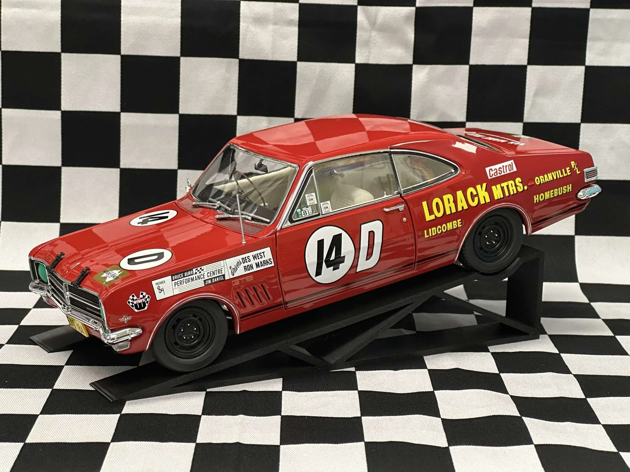 1:18 SCALE HOLDEN HK MONARO GTS 327 1968 BATHURST WEST/MARKS