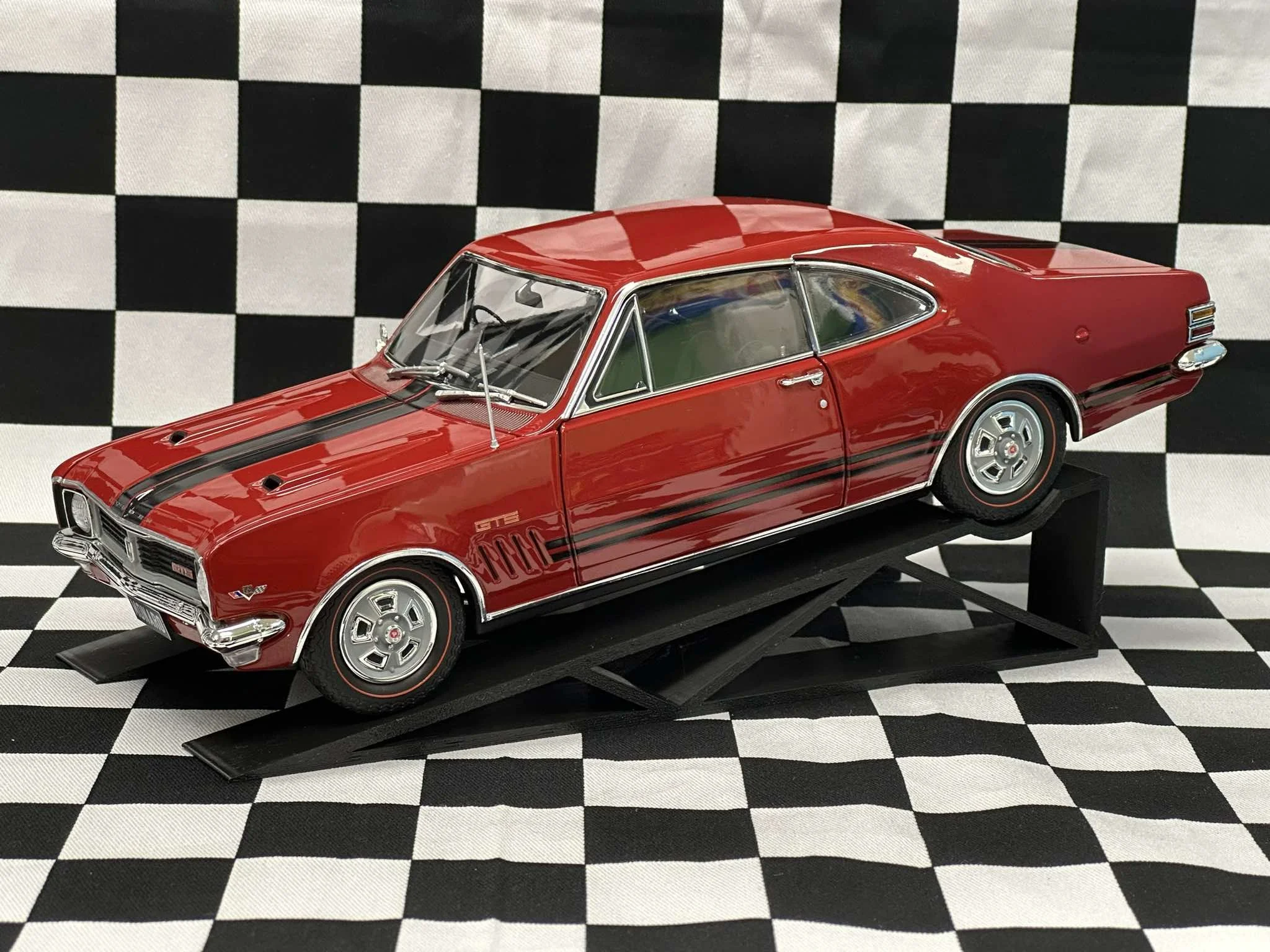 1:18 SCALE HOLDEN HT MONARO GTS 350 SPANISH RED