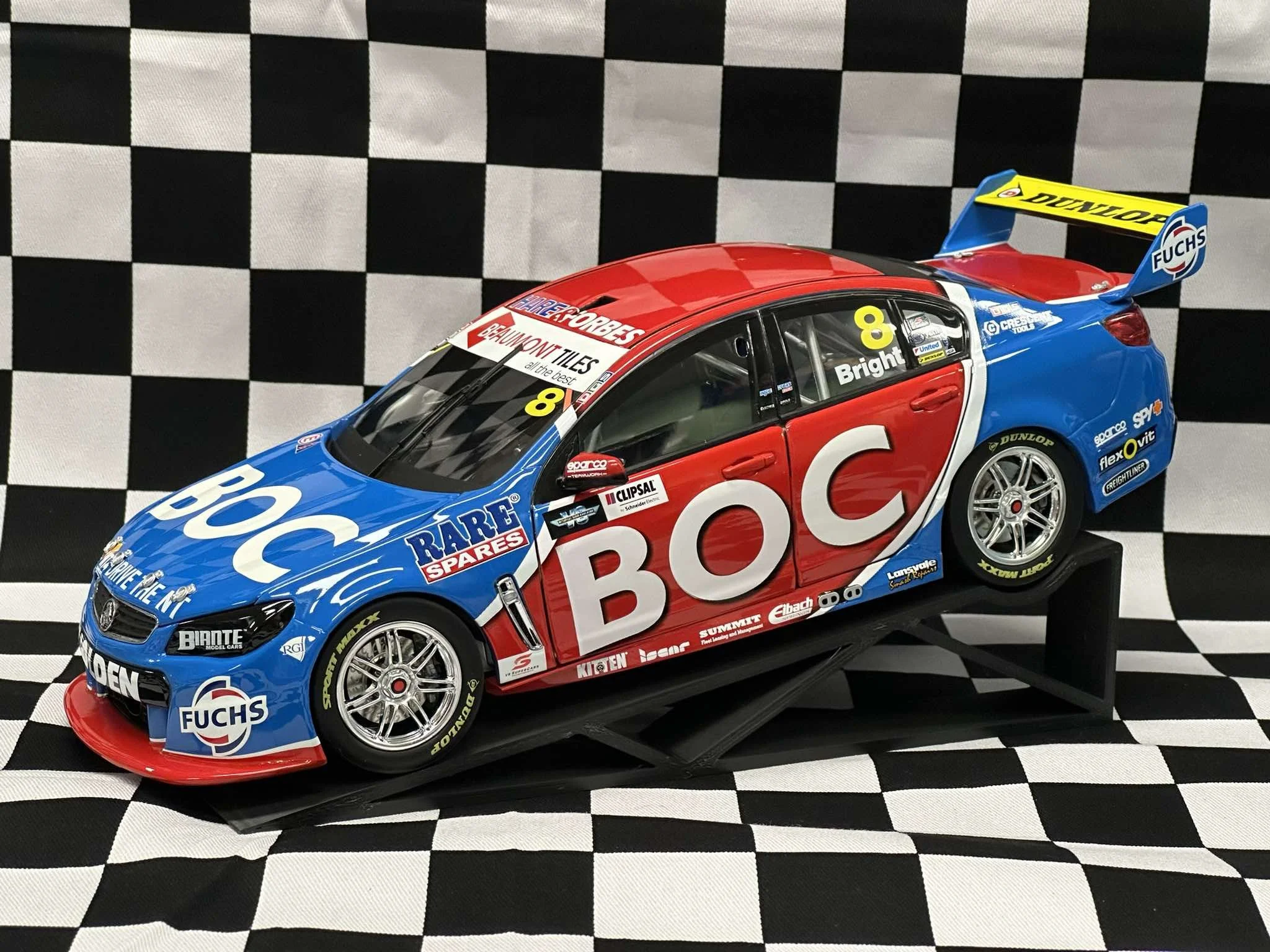 1:18 SCALE HOLDEN VF COMMODORE 2015 TEAM BOC JASON BRIGHT