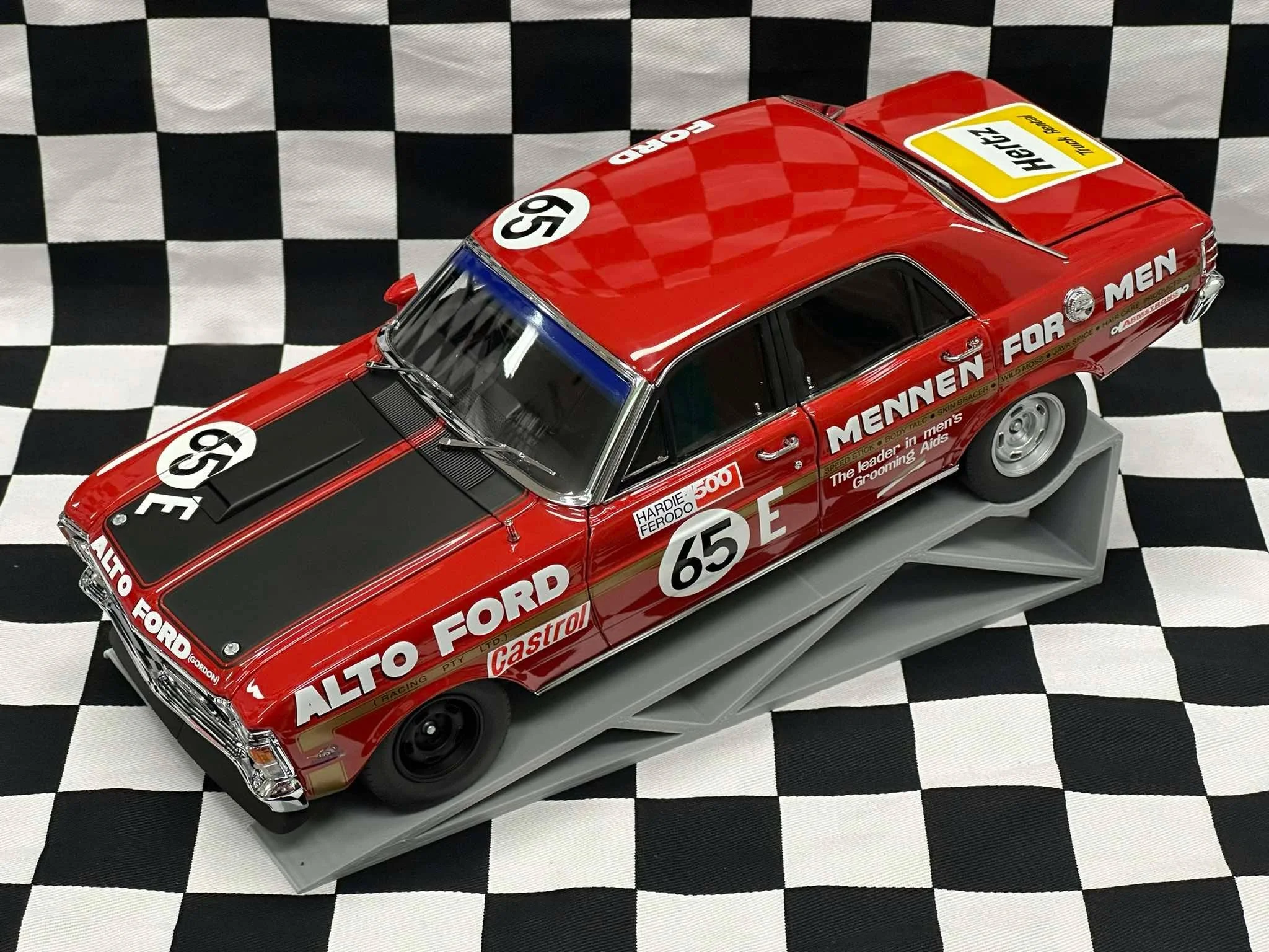 1:18 SCALE FORD XW FALCON GTHO PHASE II 1970 BATHURST HOLDEN/FANNING