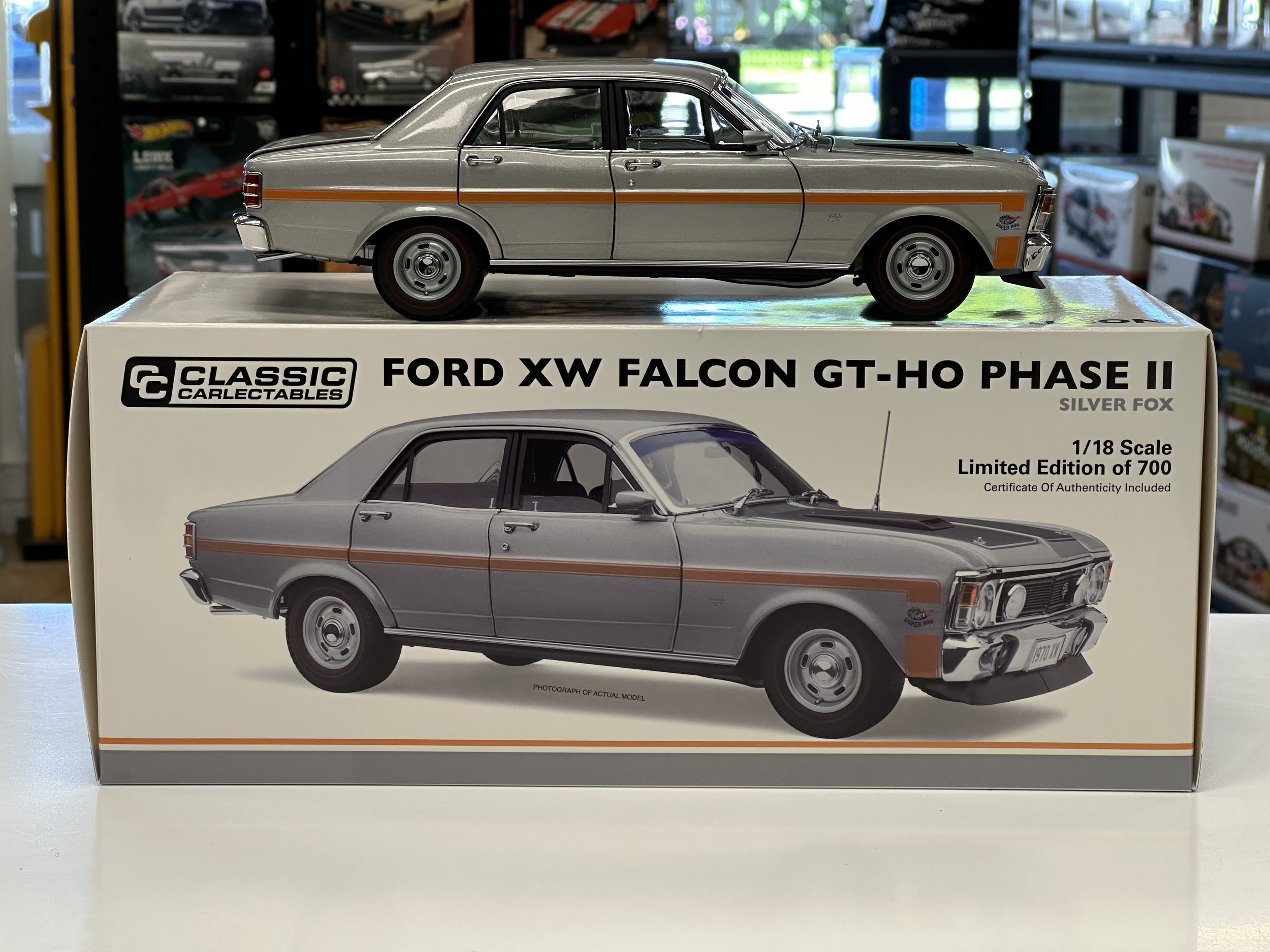 1:18 FORD XW FALCON GTHO PHASE II SILVER FOX