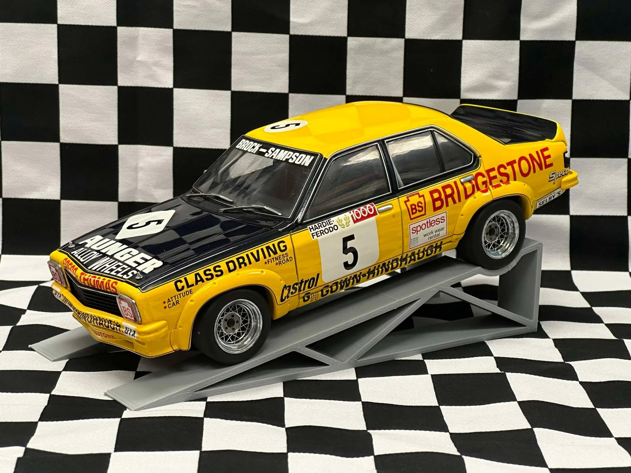 1:18 SCALE HOLDEN LH TORANA 1975 BATHURST WINNER BROCK/SAMPSON