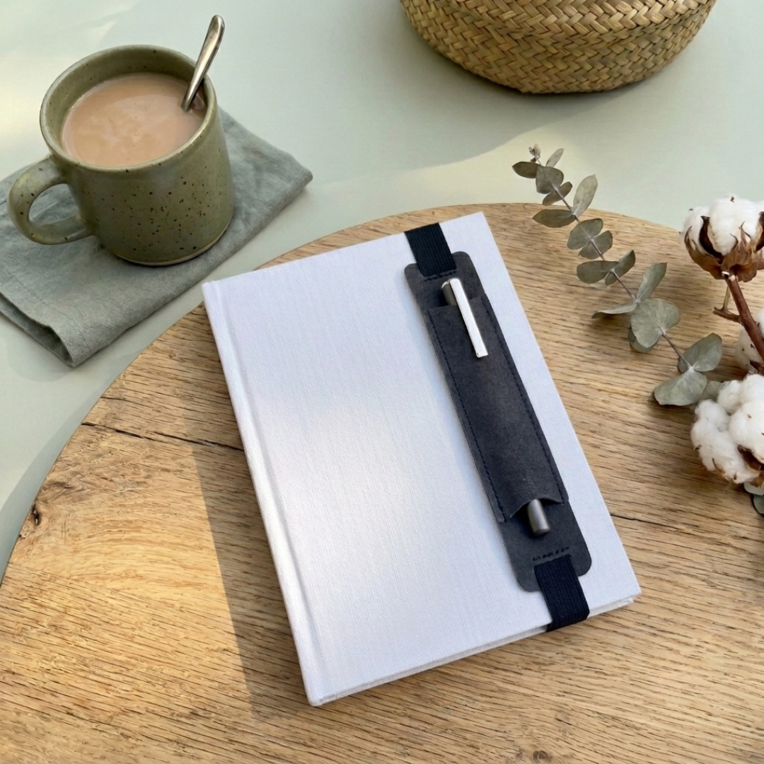 Pen Holders Black.png